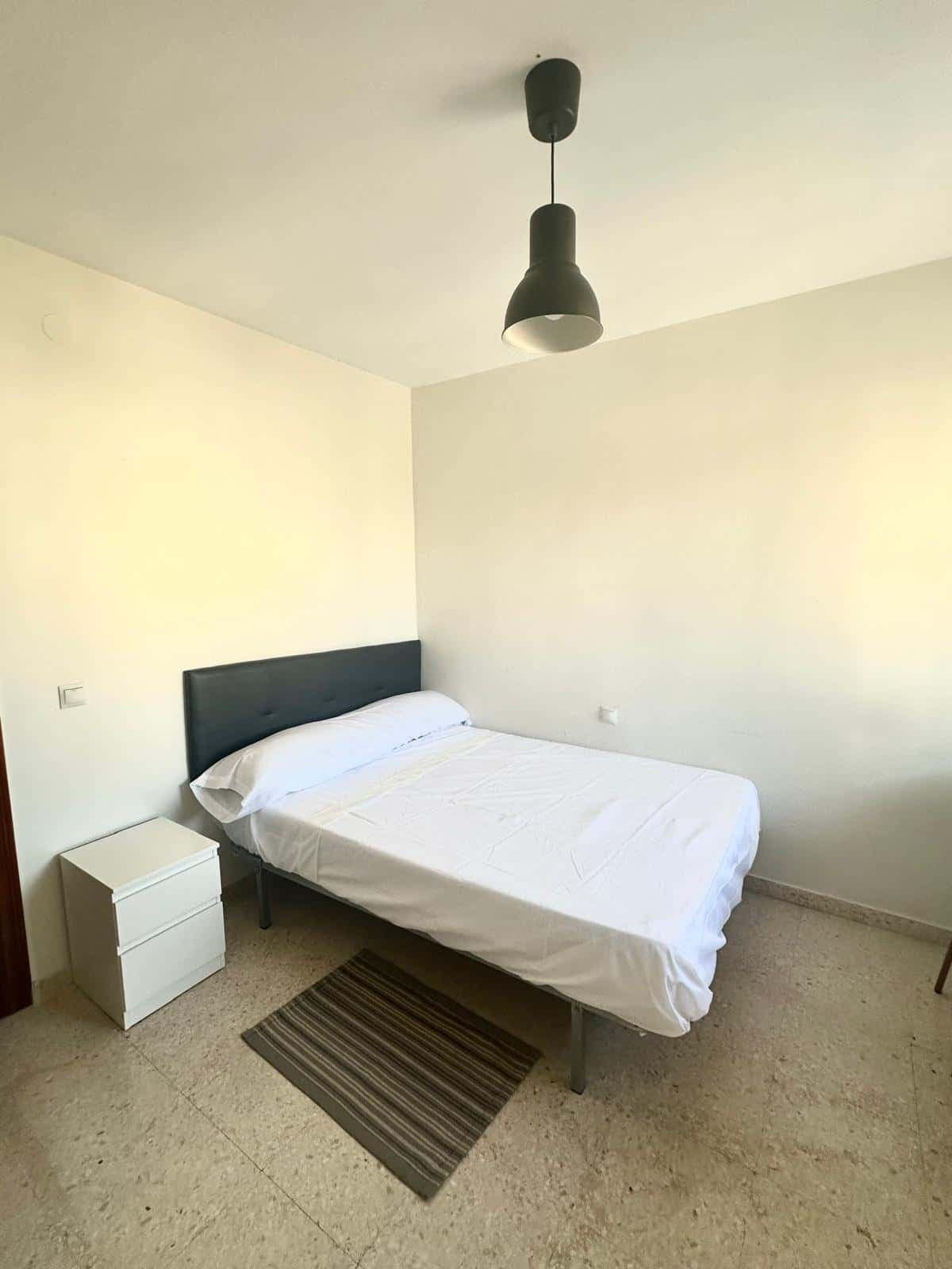 236-1 Calle Angosta del Carmen 4 habitación 1 photo 1
