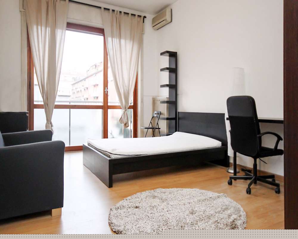 Special Offer: Stanza in Via Antonio Cecchi photo 1
