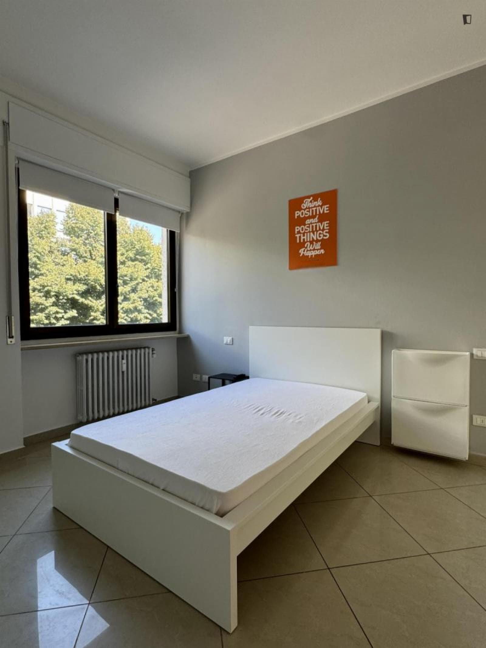 Superb single bedroom in the heart of Verona photo 1