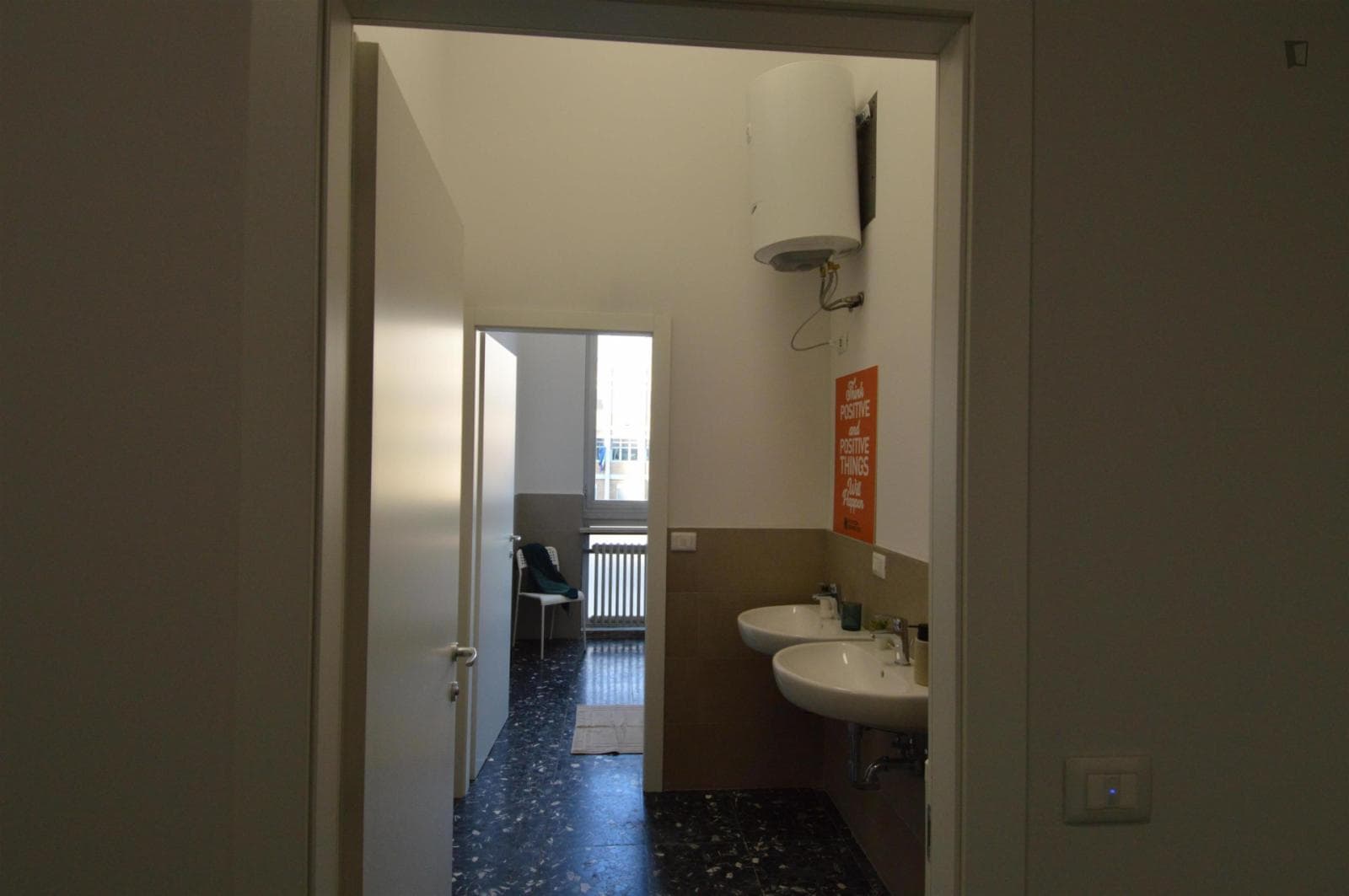 Great single bedroom in well-connected location close to the University of Modena and Reggio Emilia photo 1