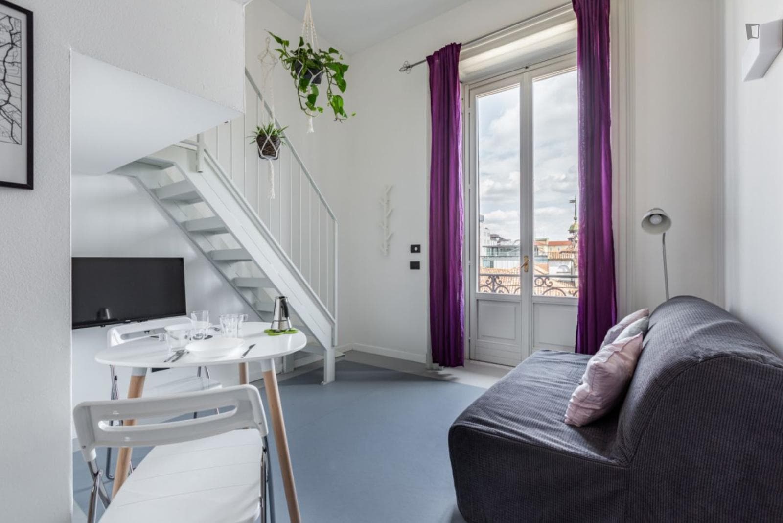 Charming 1-bedroom apartment in Sant'Ambrogio photo 1