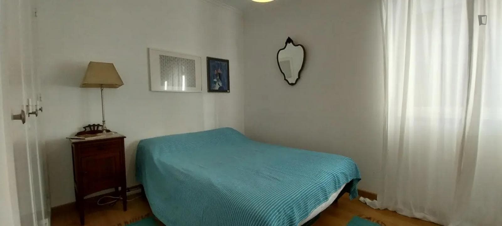 Homely double bedroom in Cascais photo 1