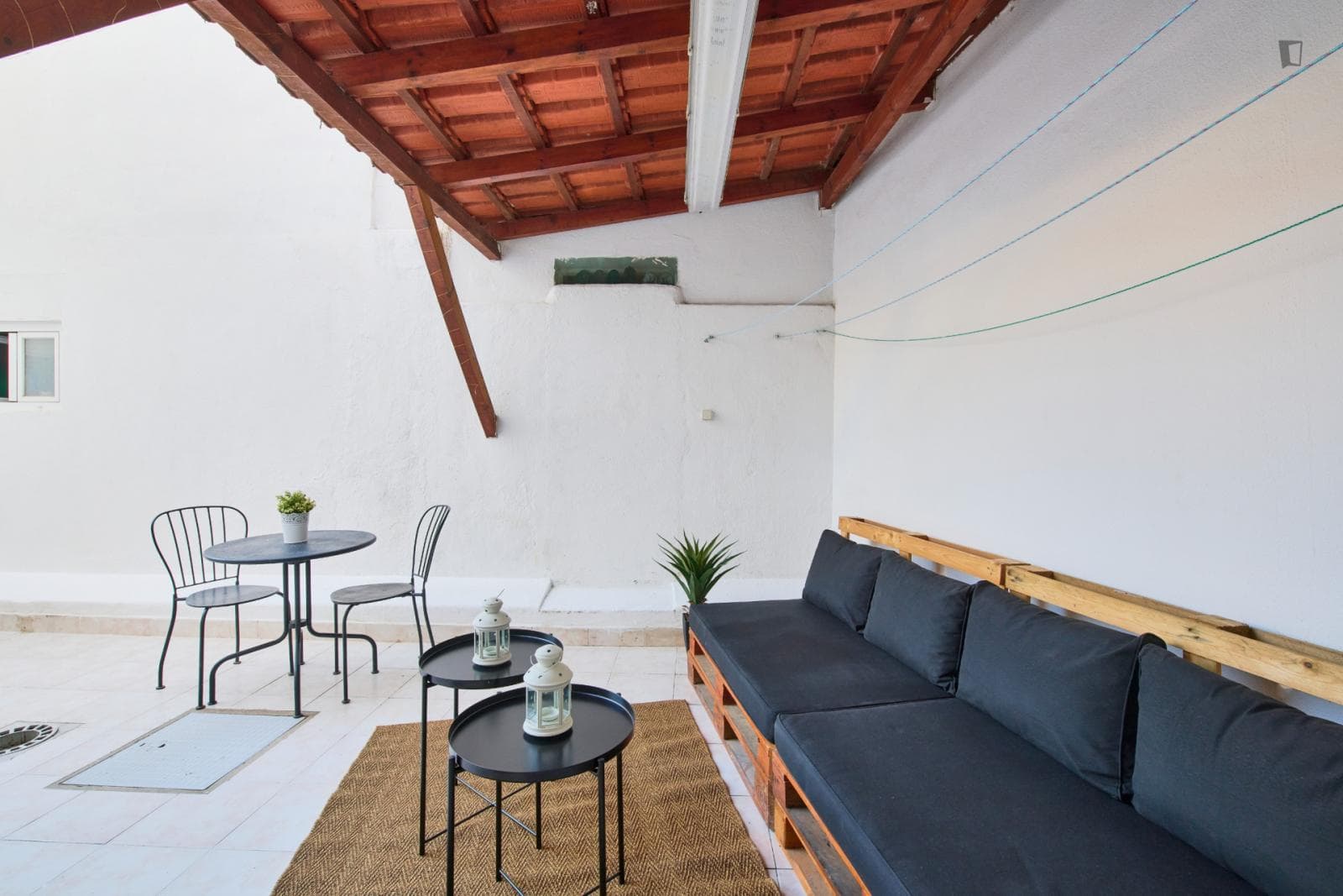 Single bedroom in a student flat, in Arroios photo 1