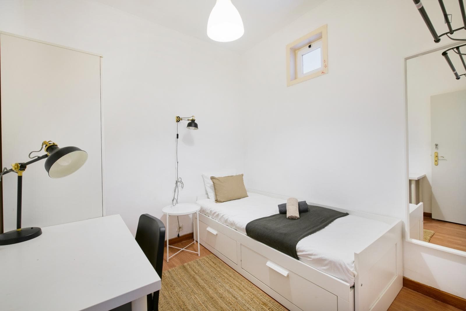 Sublime single bedroom near IST photo 1