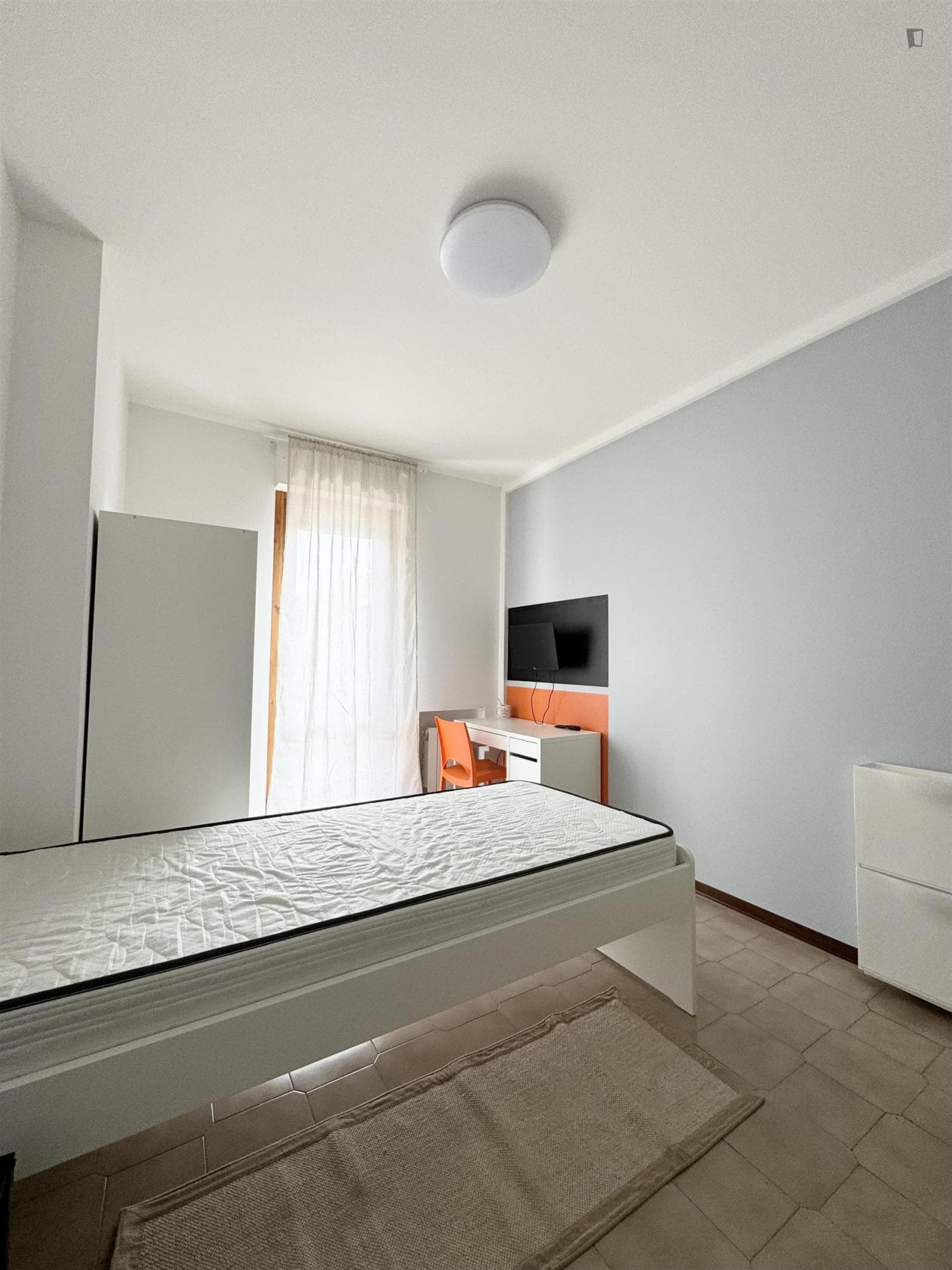 Pleasant single bedrook with a balcony, in Borgo Trento photo 1