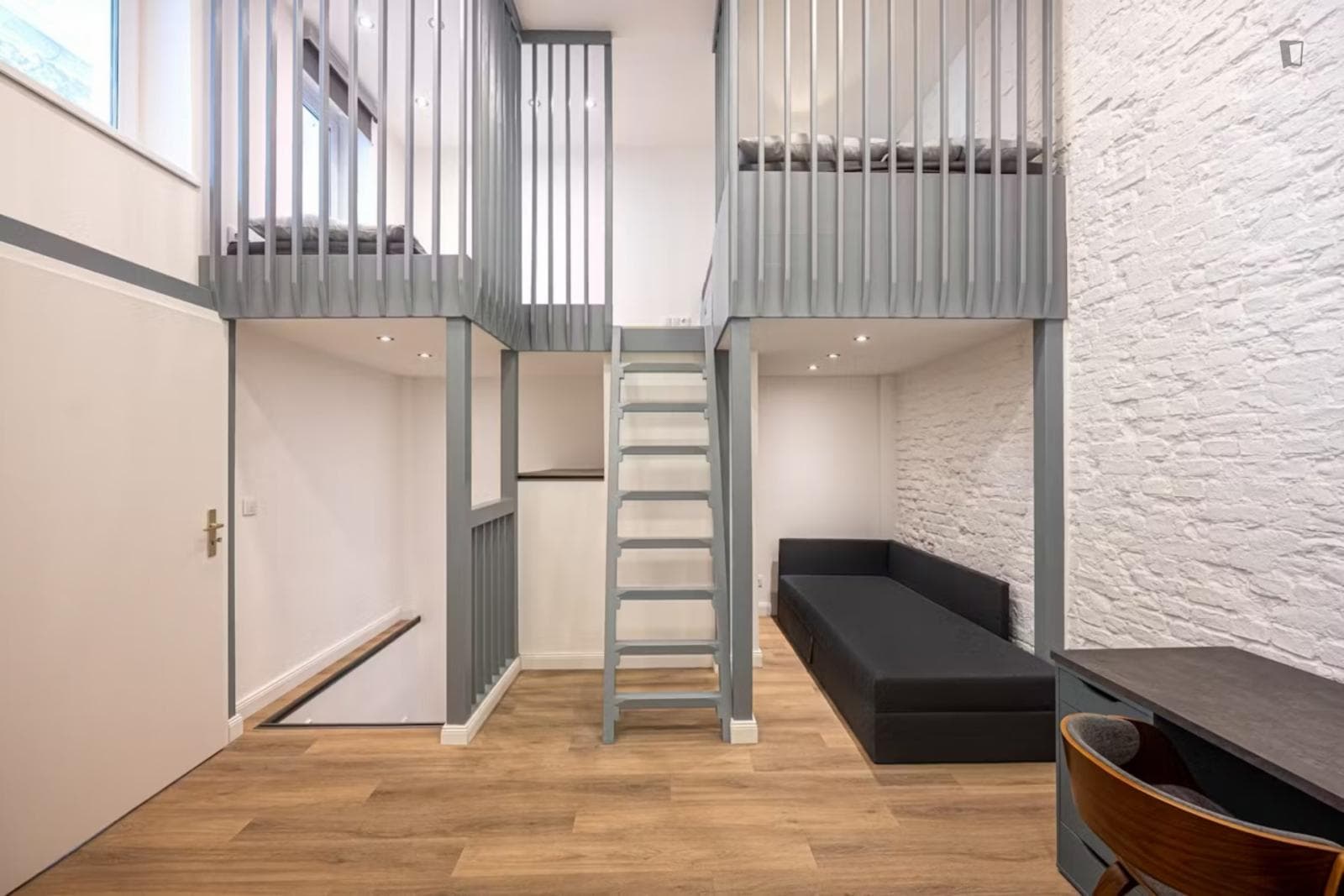 Cool 2-bedroom flat close to the S-Bahn in the trendy Wedding neighborhood photo 1