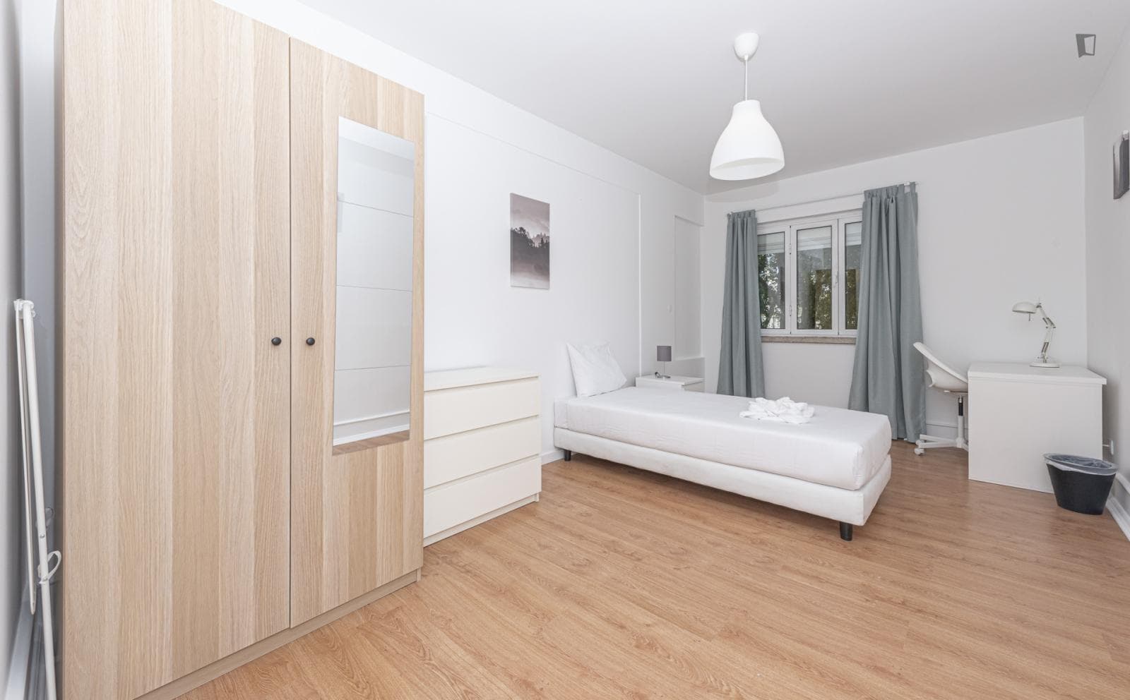 Single bedroom close to IST ref 103 photo 1