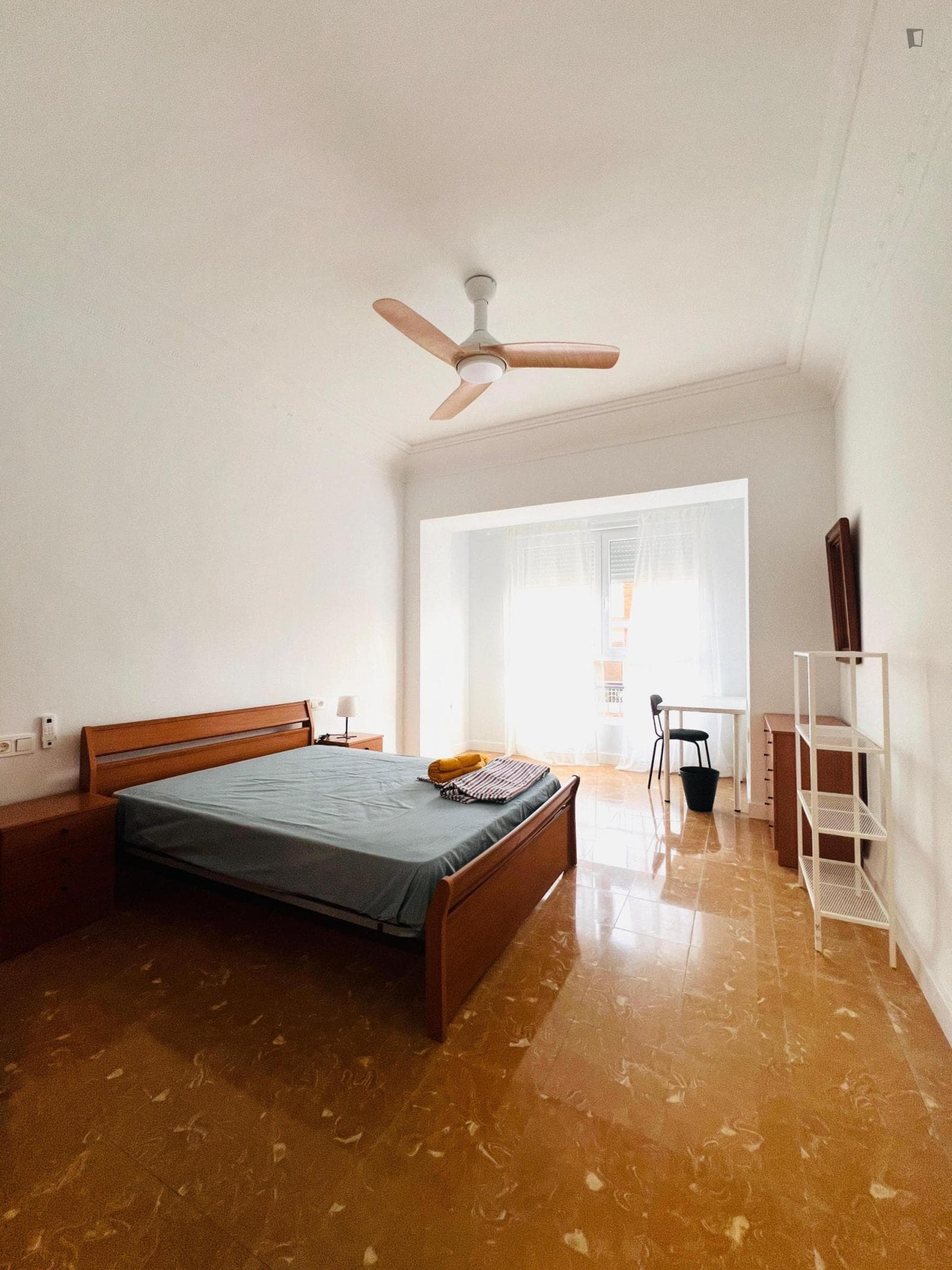 Spacious Double Bedroom close to Floridablanca Garden photo 1