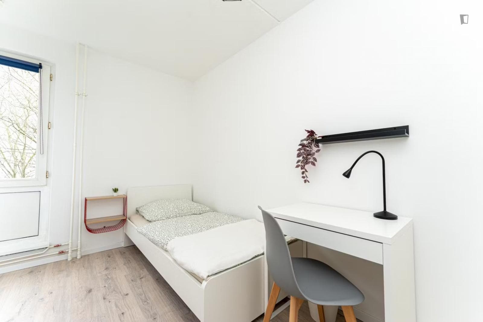 Pleasant single bedroom in well-connected Neukölln photo 1