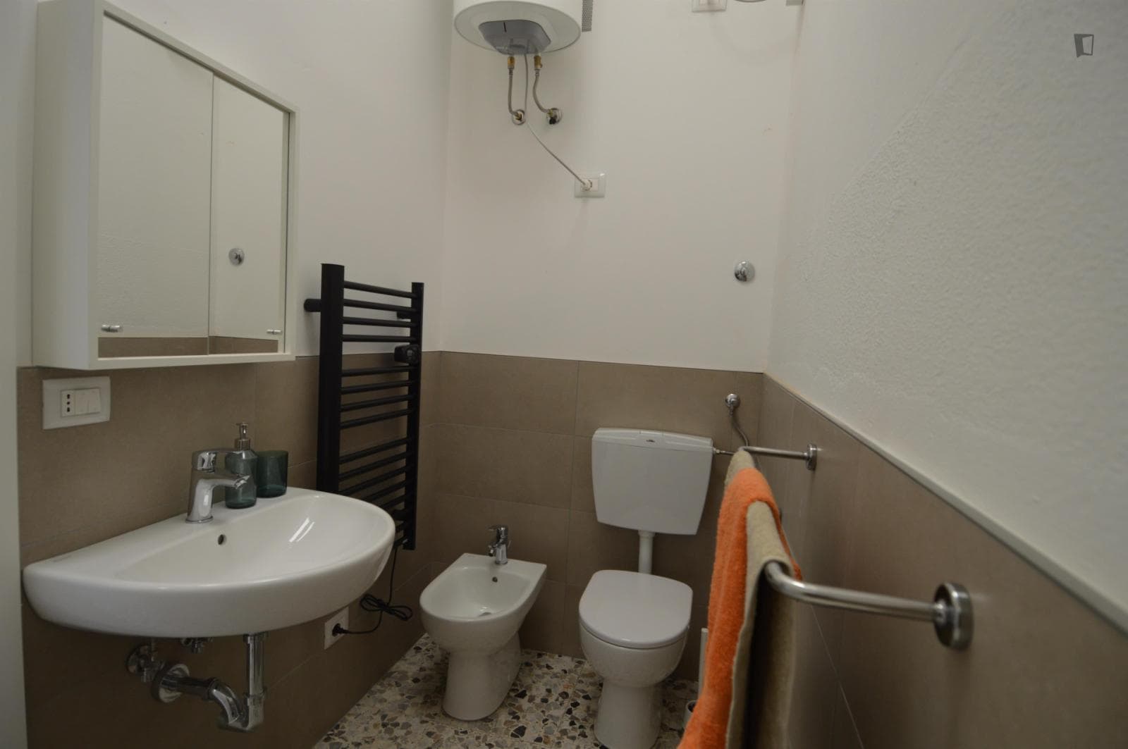  Restful single bedroom near Università degli Studi di Modena e Reggio Emilia photo 1