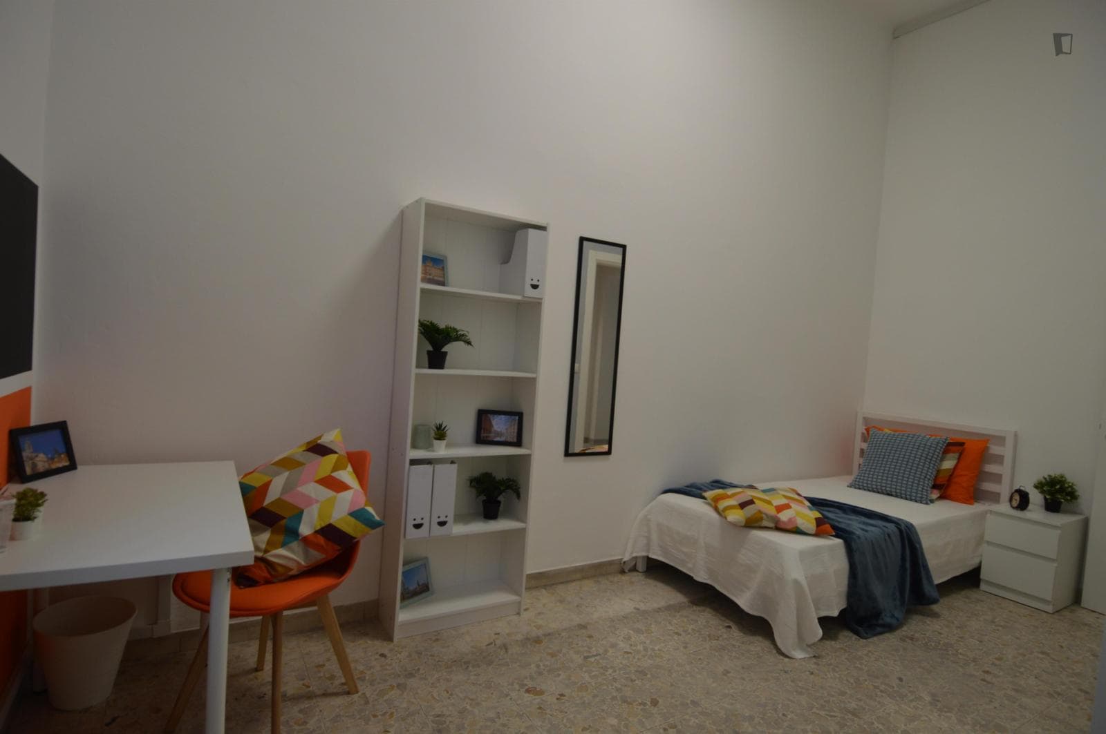Nice single bedroom in the close vicinity of the University of Modena and Reggio Emilia photo 1