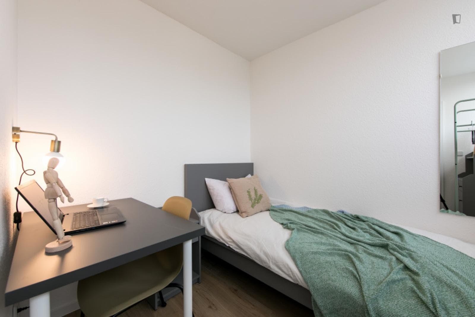 Cosy single bedroom in a student flat, near Technische Universität photo 1