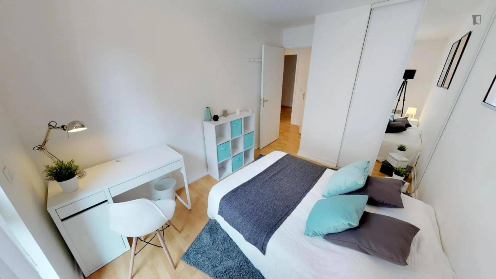Property photo thumbnail