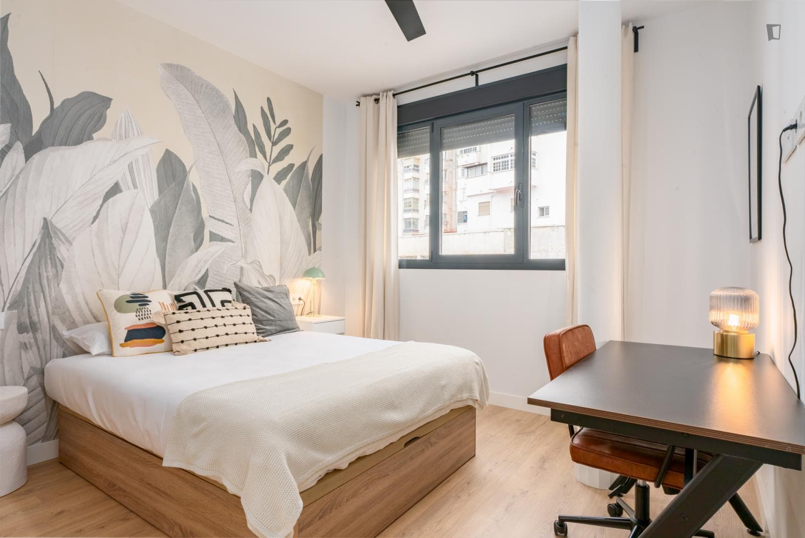 Cute double bedroom in Victoria Eugenia photo 1