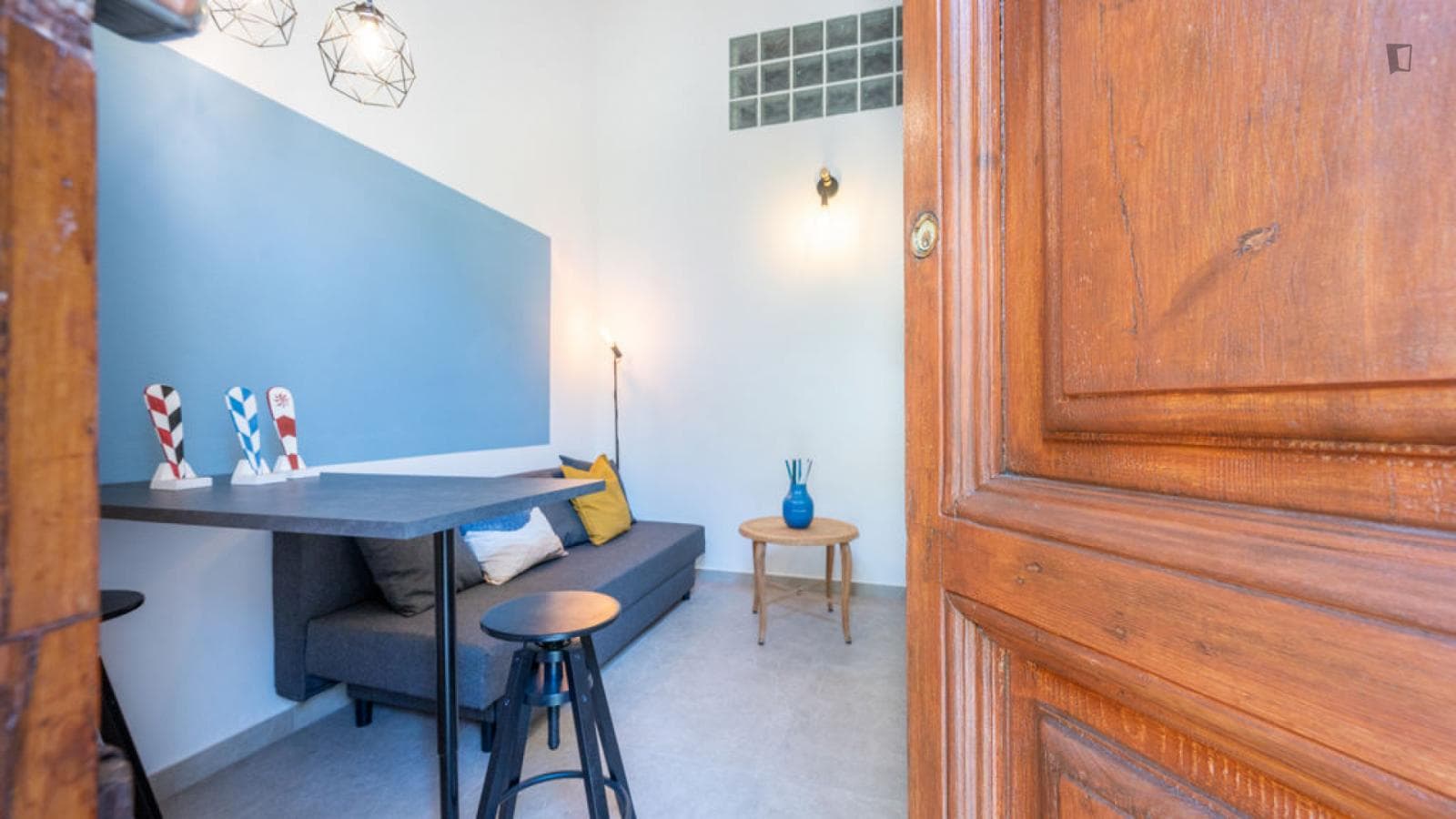 Inviting 1-bedroom apartment near the  S. Rossore train station photo 1