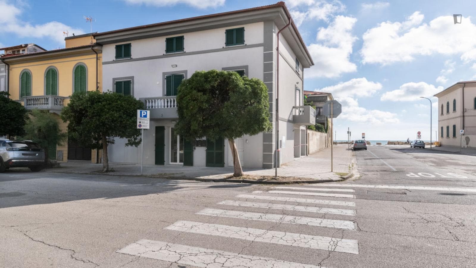 Property photo thumbnail