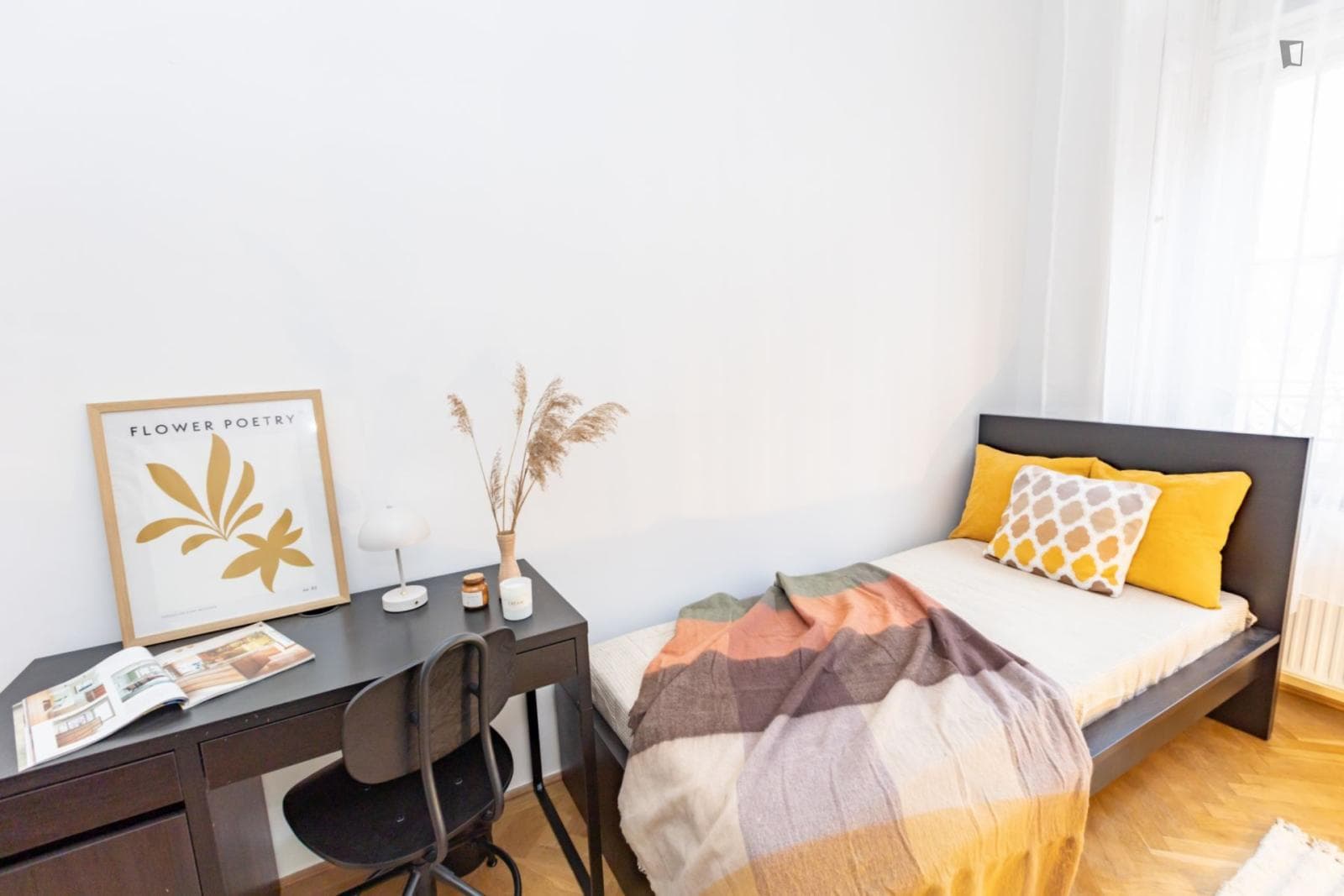 Bright single bedroom in well connected area in Józsefváros photo 1
