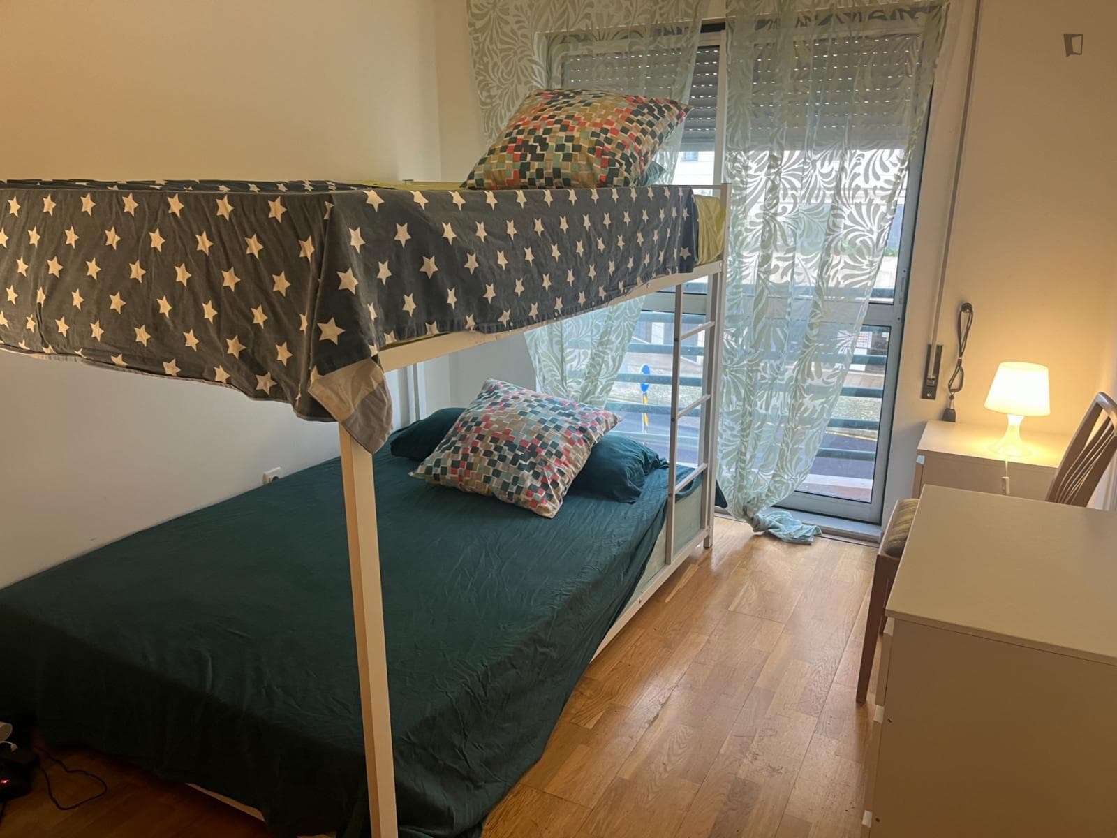 Nice twin bedroom in a prestigious neighborhood photo 1