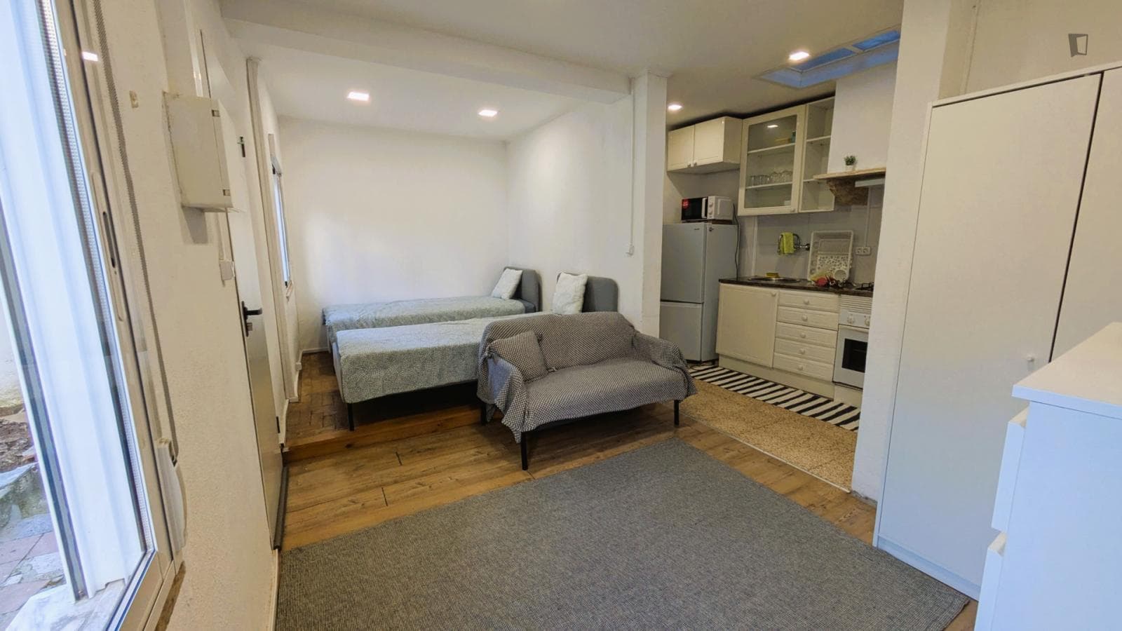 Homely studio, with outdoor area in Amadora photo 1