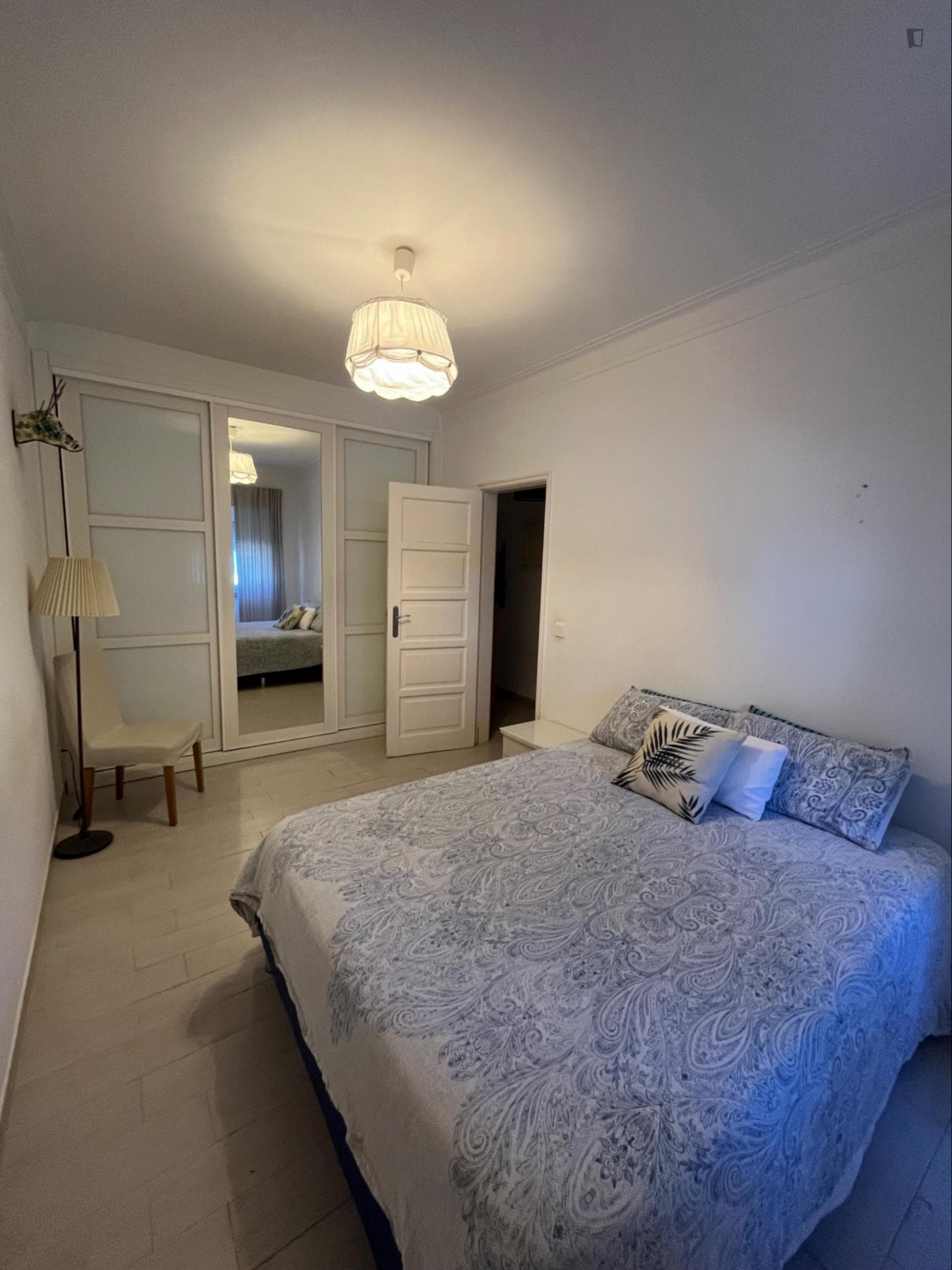 Great bedroom in Quinta das Conchas photo 1