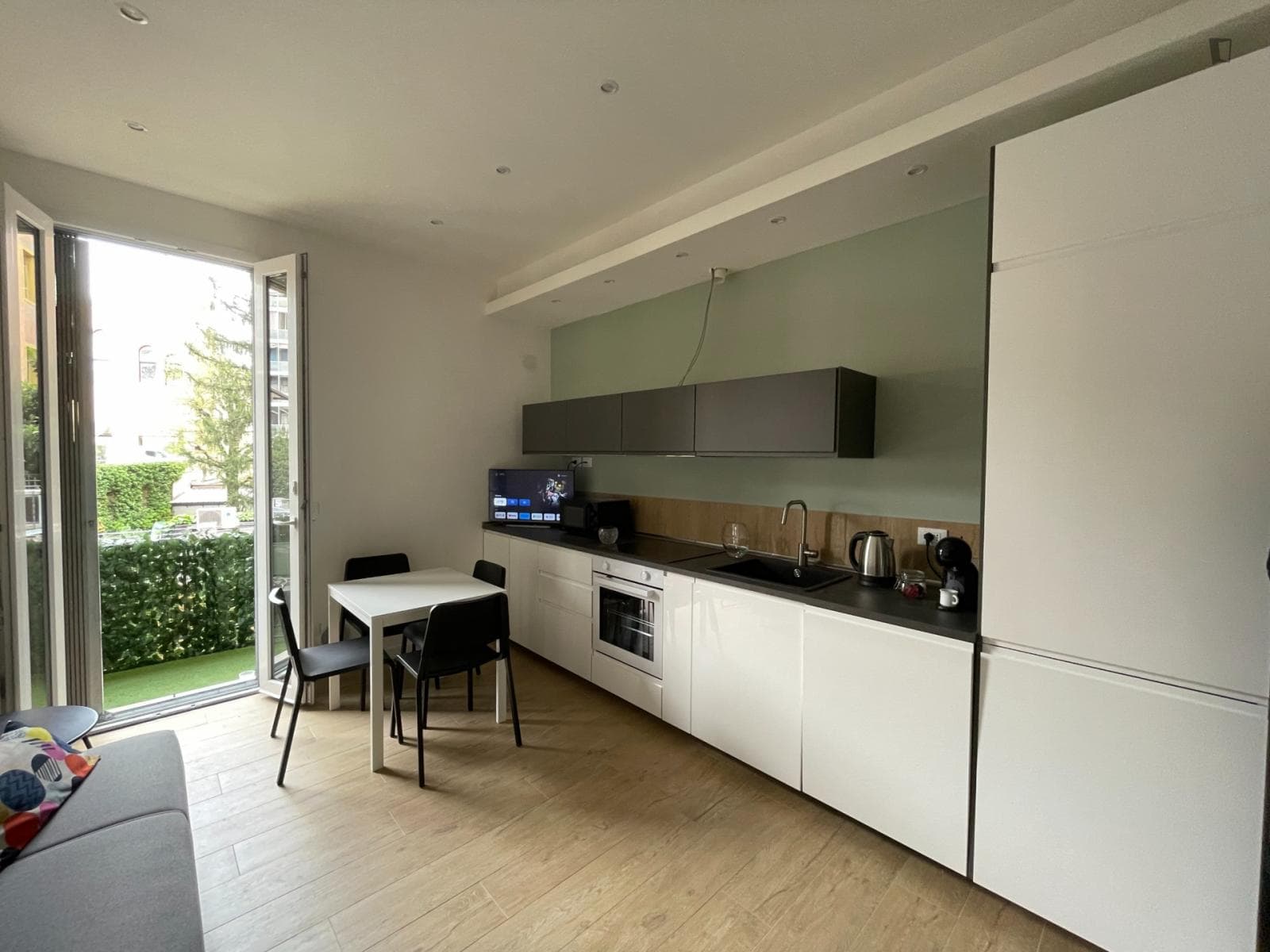 Property photo thumbnail