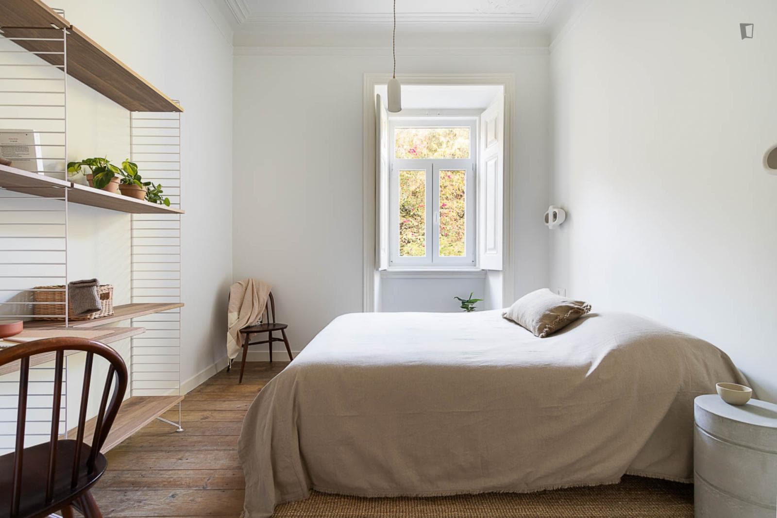 Tasteful double bedroom in typical Graça photo 1