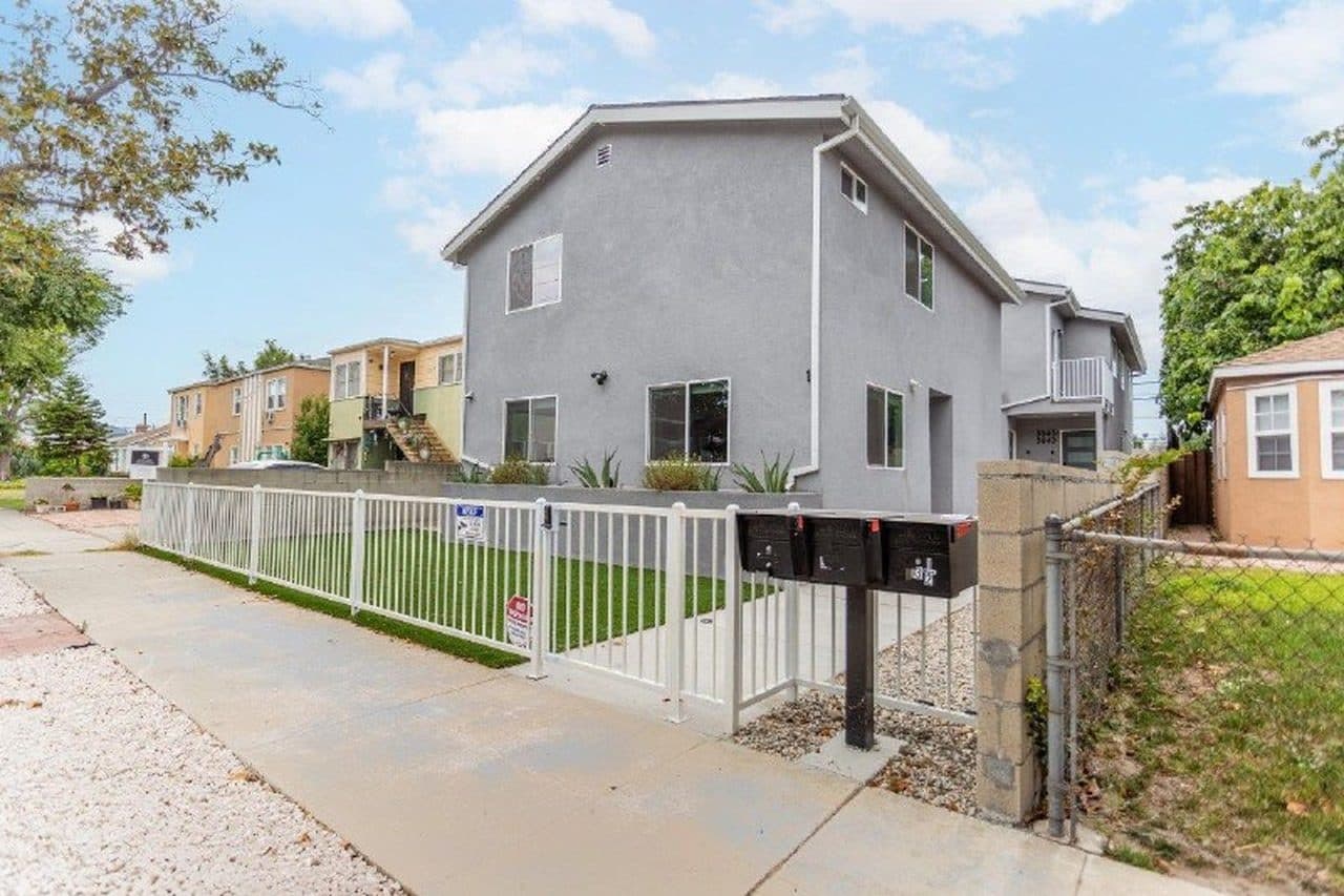 Property photo thumbnail
