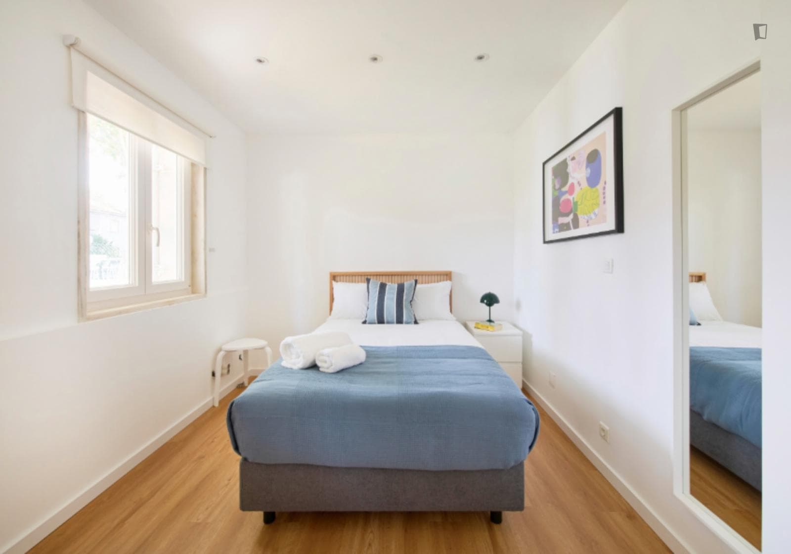 Welcoming Double Bedroom close to Benfica Train Station photo 1