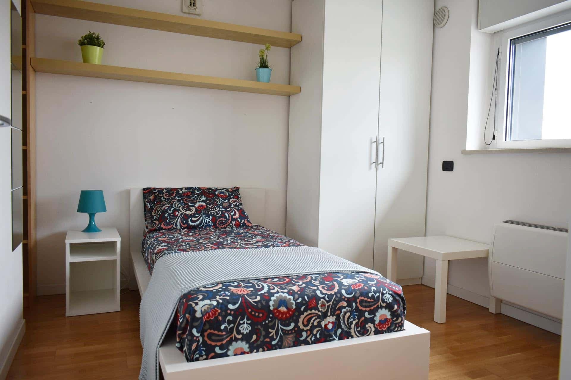 Stanza in viale dell'innovazione 22 sc.6 p.12 b  private room s2 photo 1
