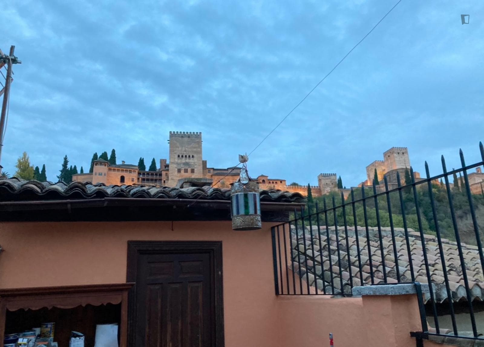 Exciting 2 Bedroom Apartment close to Alhambra photo 1