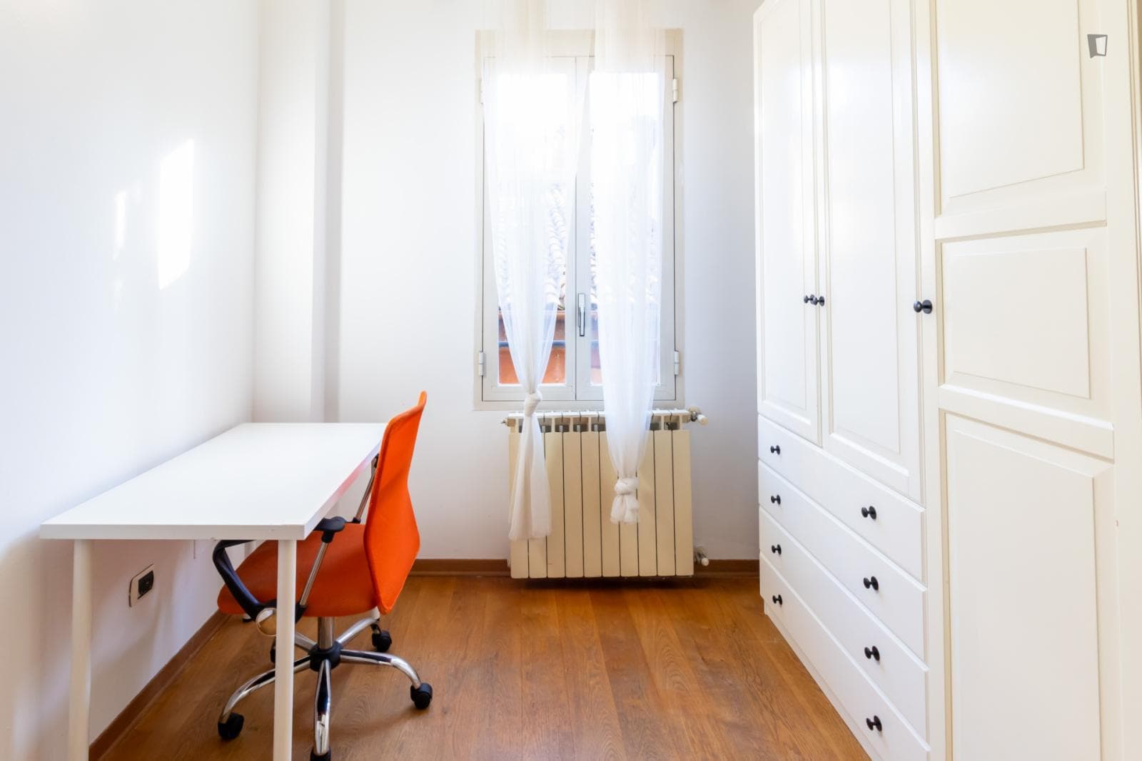 Very cool 3-bedroom apartment in the centre of Bologna photo 1