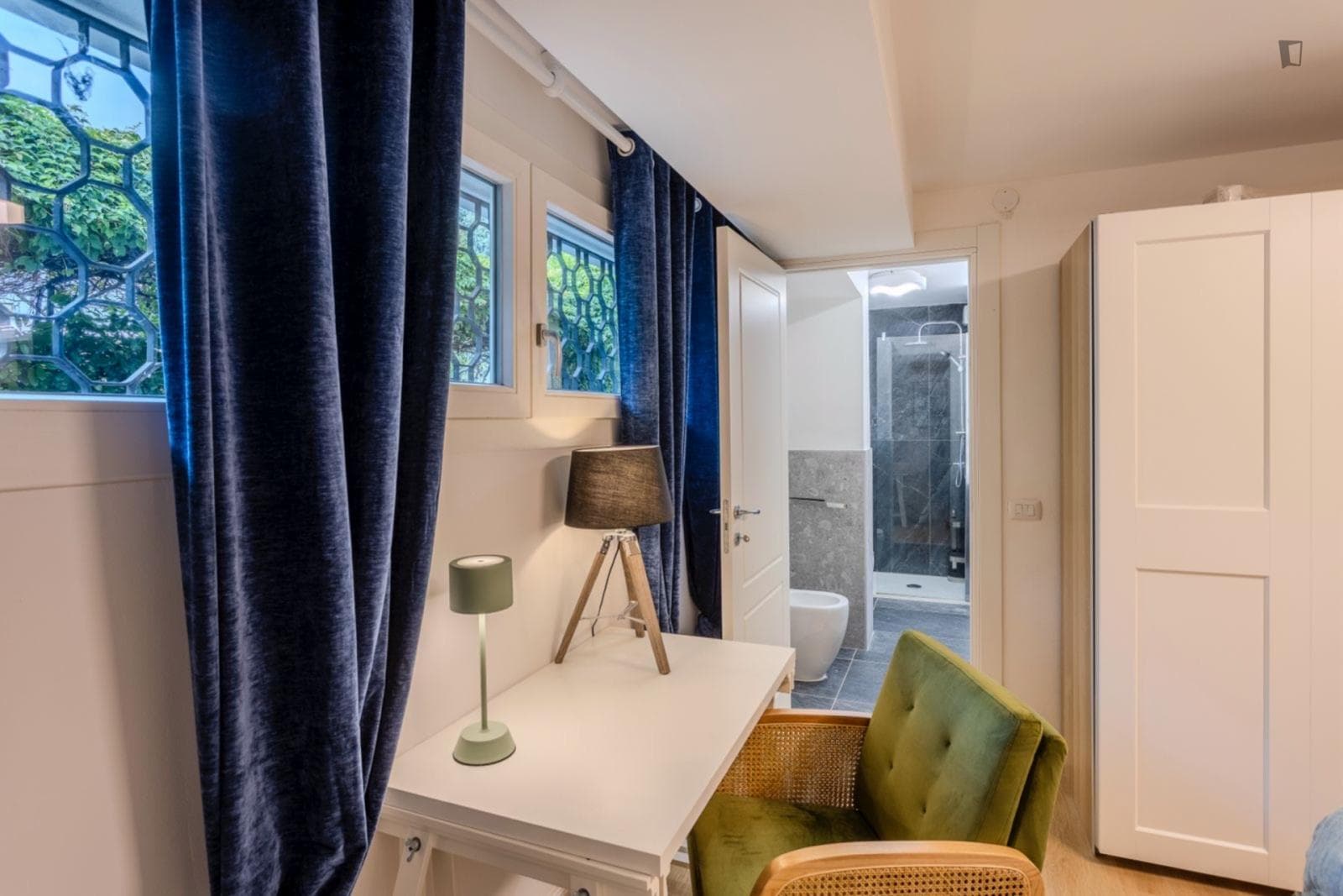 Property photo thumbnail