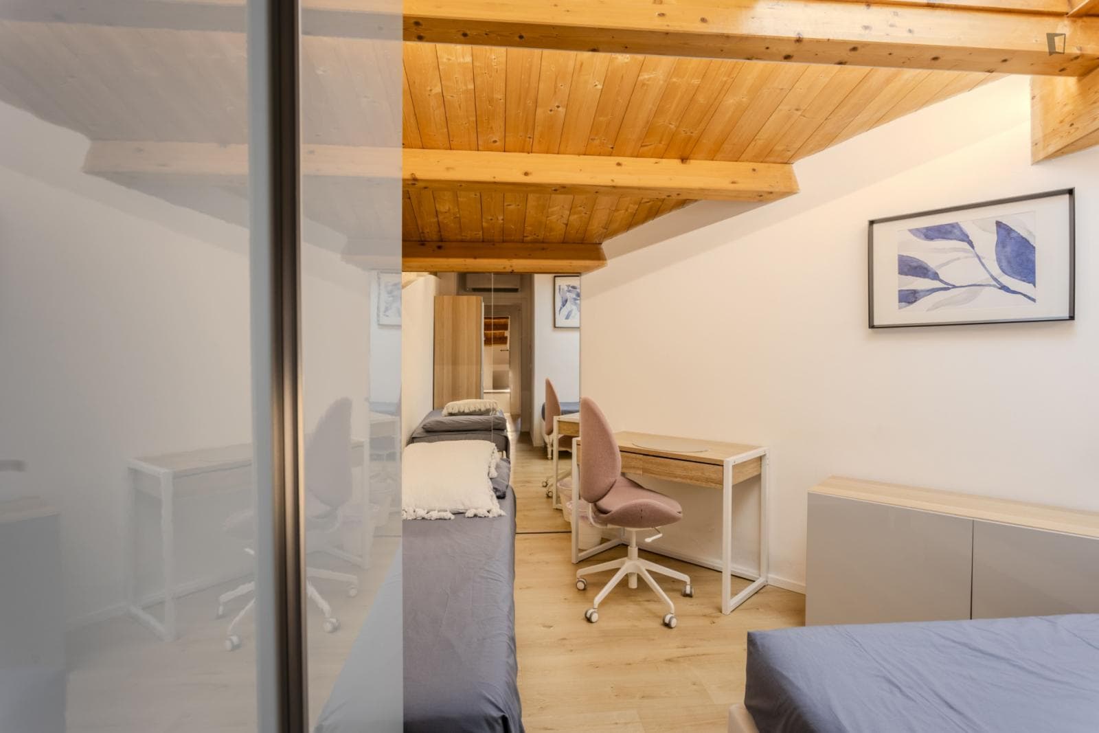 Double bedroom in a modern apartment photo 1