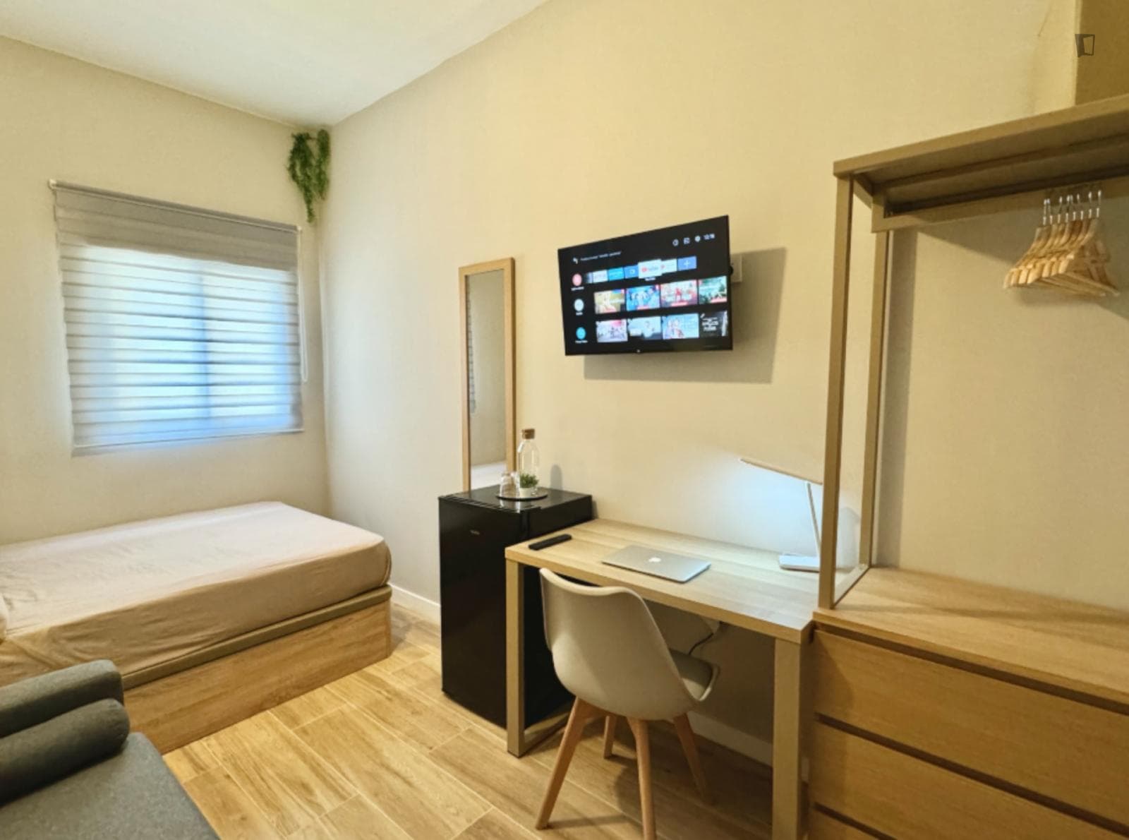 Tempting Double Bedroom close to University General Hospital Dr. Balmis photo 1