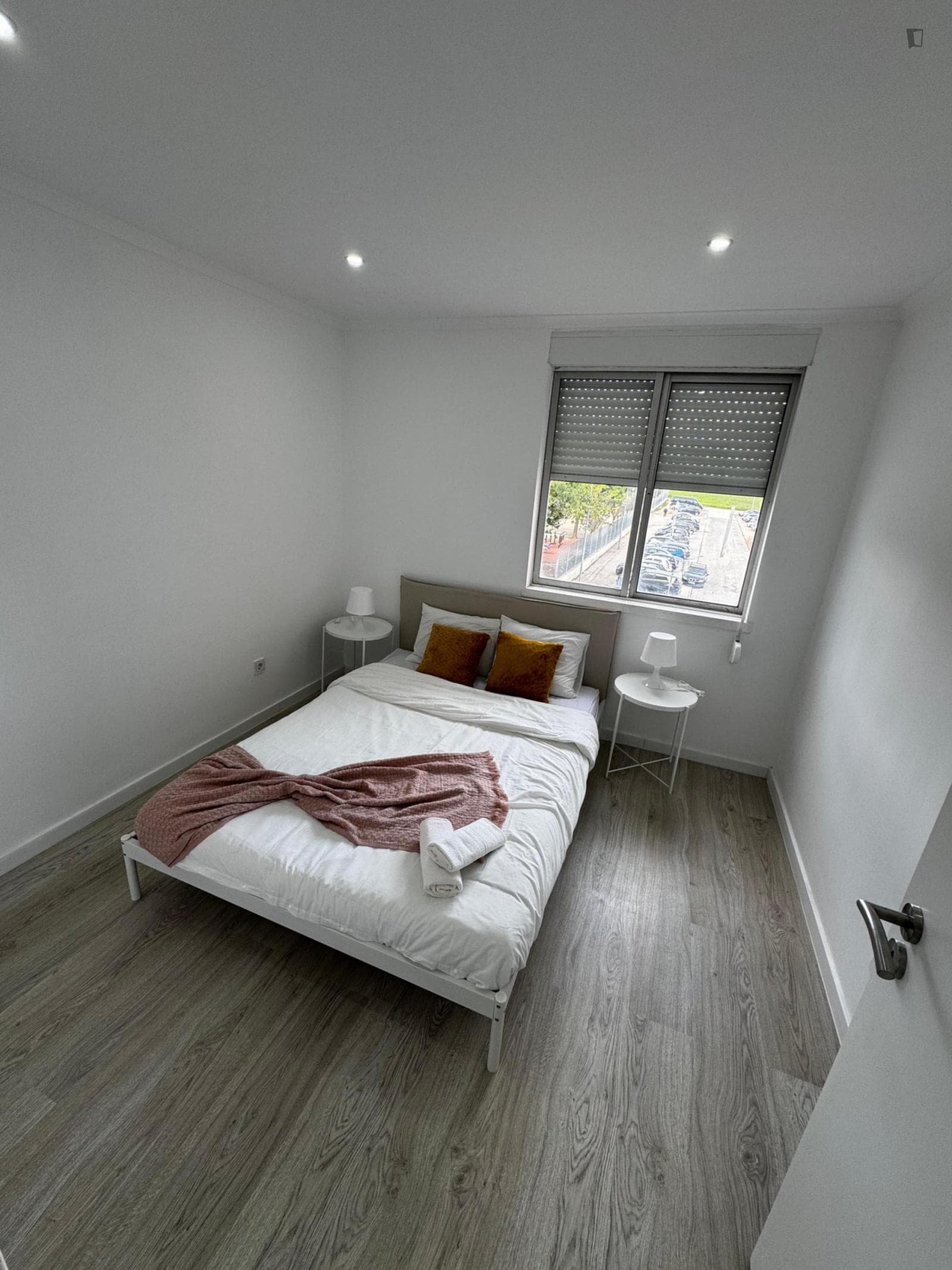 Delightful Double Bedroom close to Polytechnic Institute of Setúbal photo 1