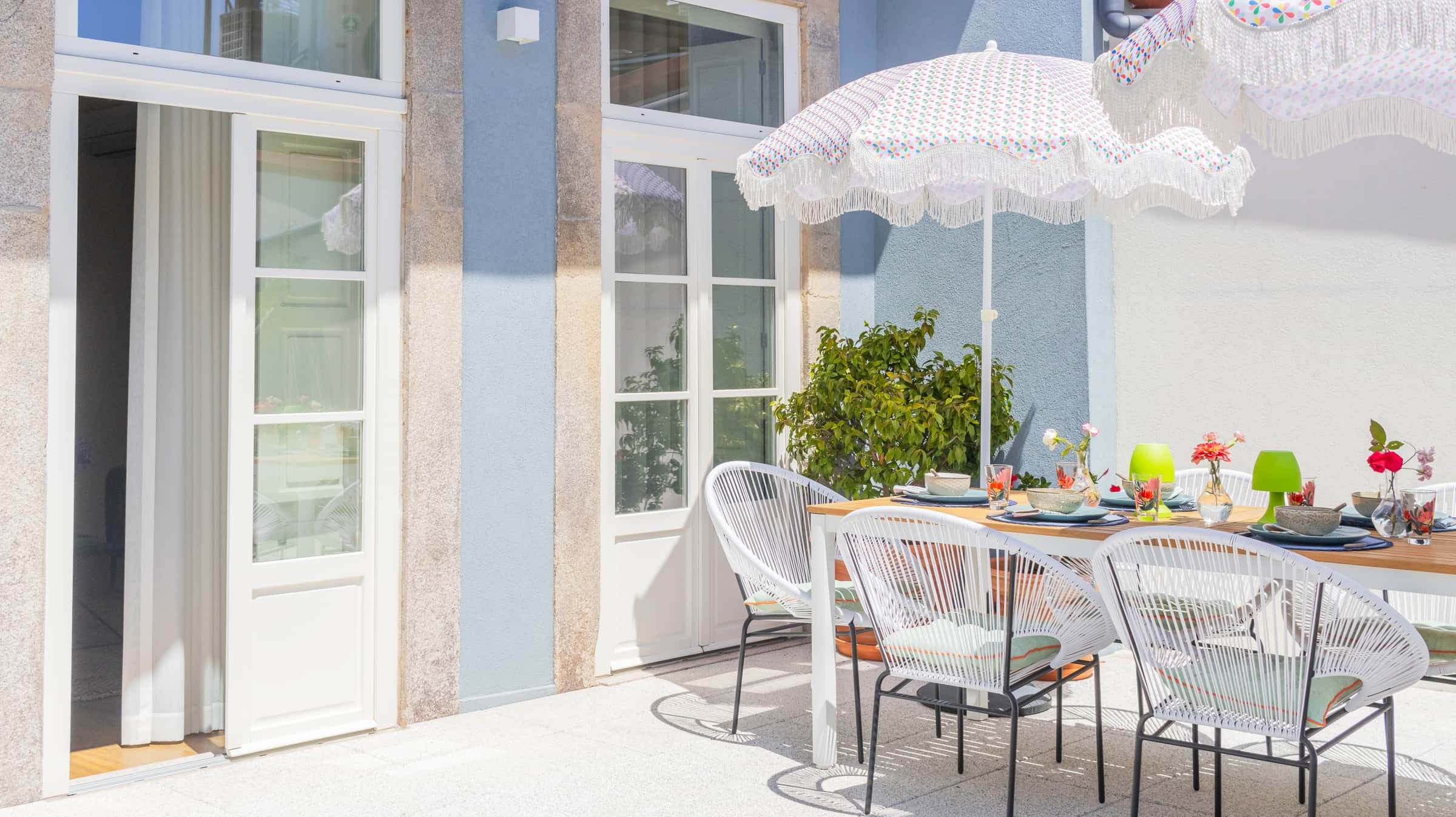 Luxury 3-Bedroom Apartment in Rua do Carmo, Porto photo 1