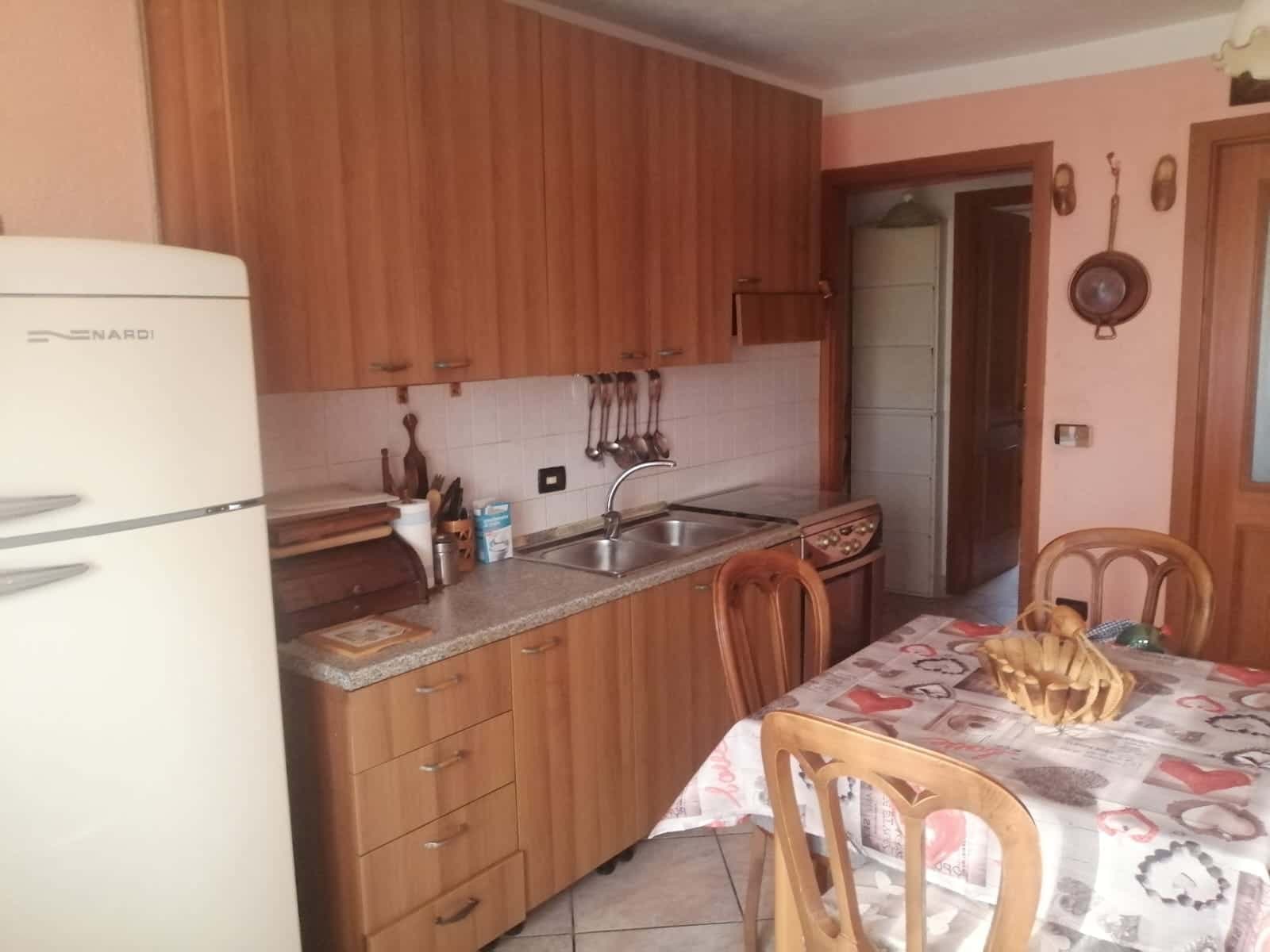 Casa indipendente ad Aosta Frazione Petit Cre Sarre photo 1