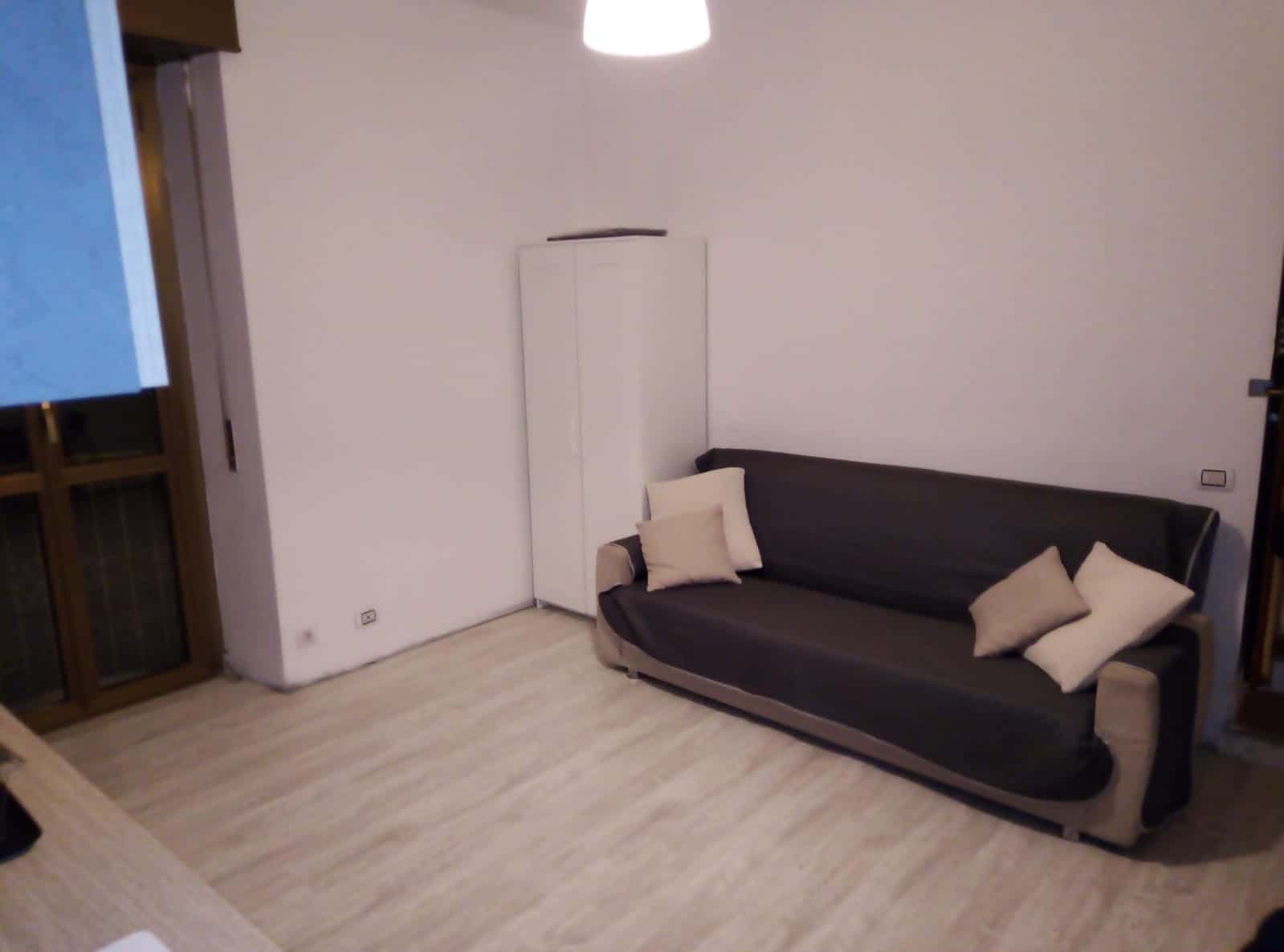 Stanza in affitto in appartamento con 2 camere da letto a Cornate D'Adda photo 1