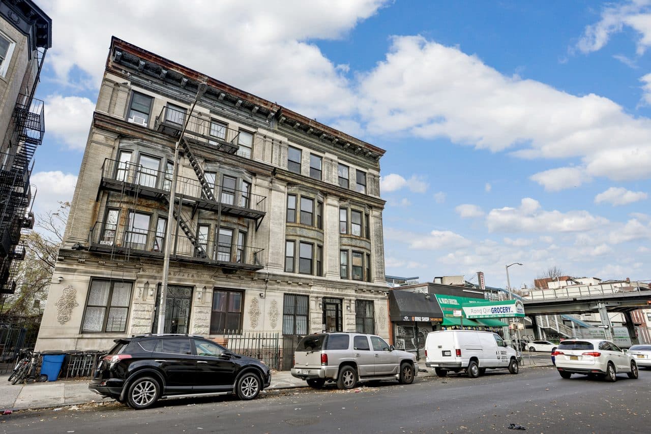 Property photo thumbnail