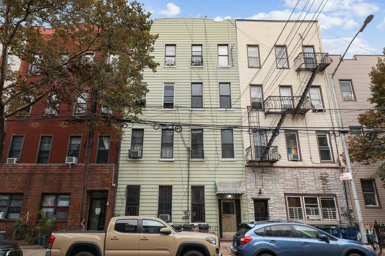 Property photo thumbnail