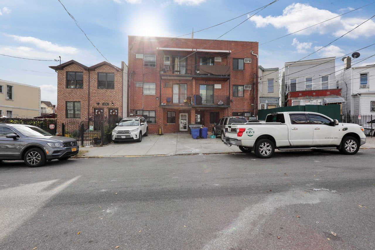 Property photo thumbnail