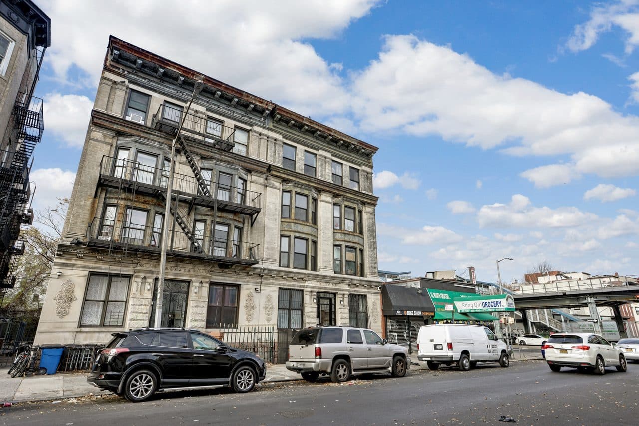 Property photo thumbnail