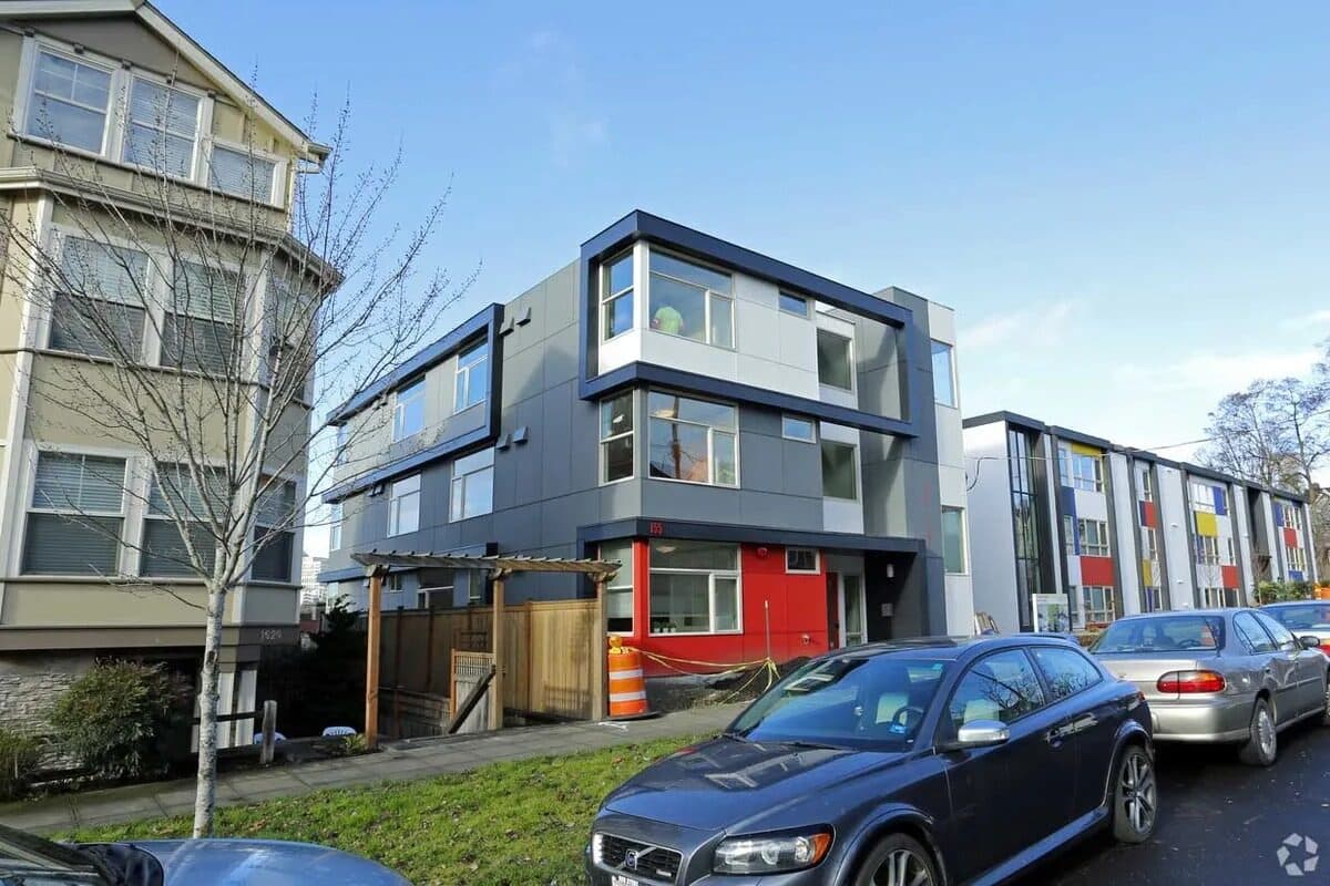 Jupiter Apartments photo 1