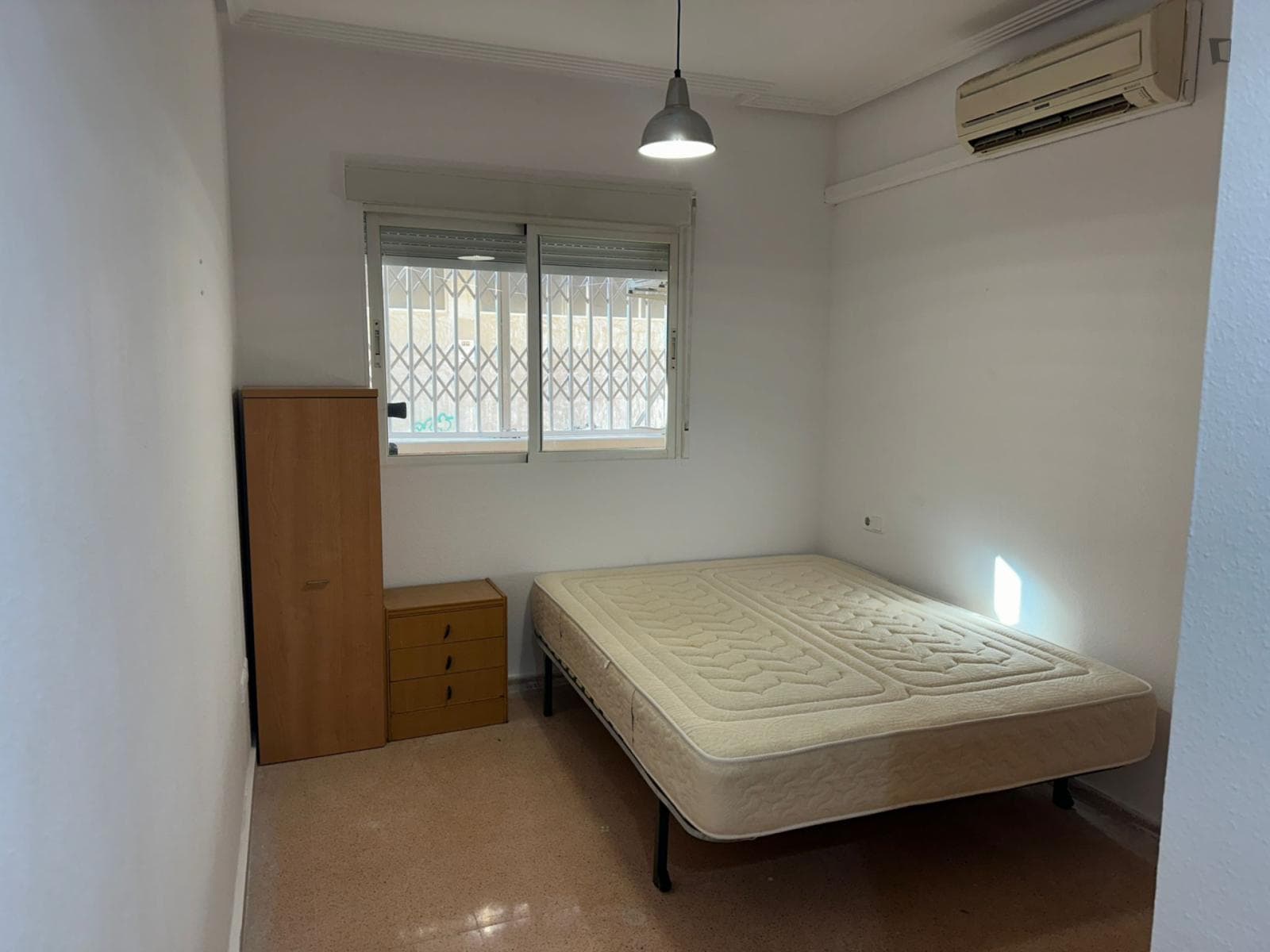 Appealing double ensuite bedroom in Hispanoamérica photo 1