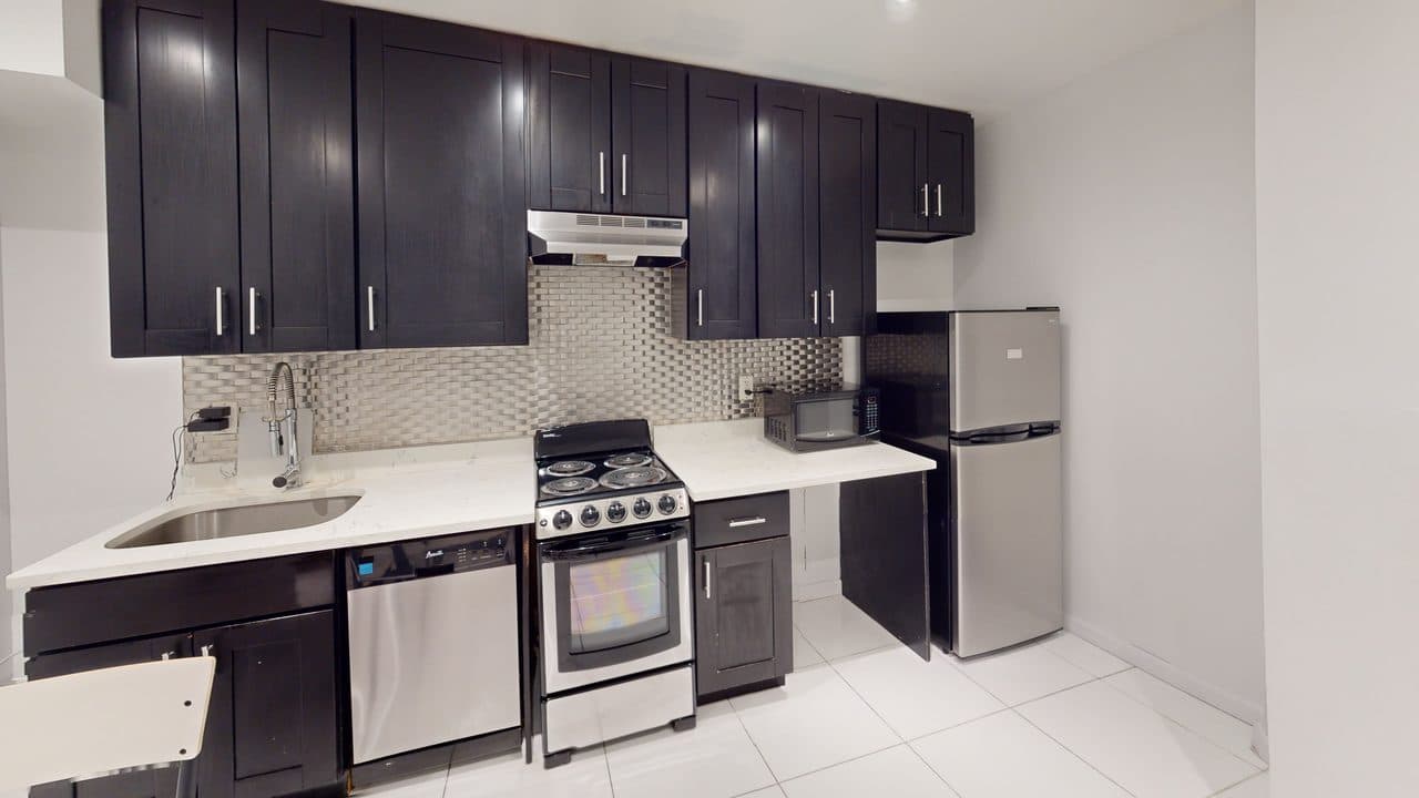 #1805: Upper West Side photo 1