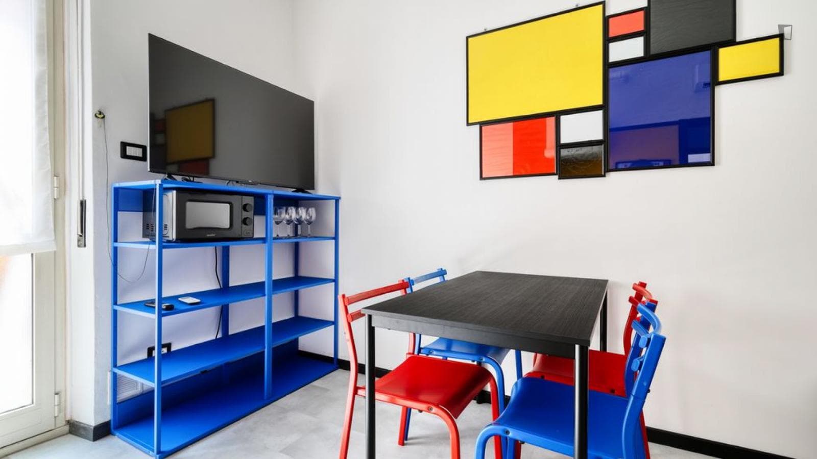 Colourful 1-bedroom apartment in Crescenzago photo 1