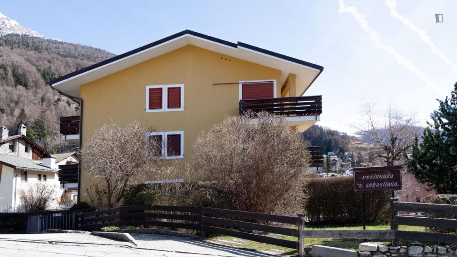 Property photo thumbnail
