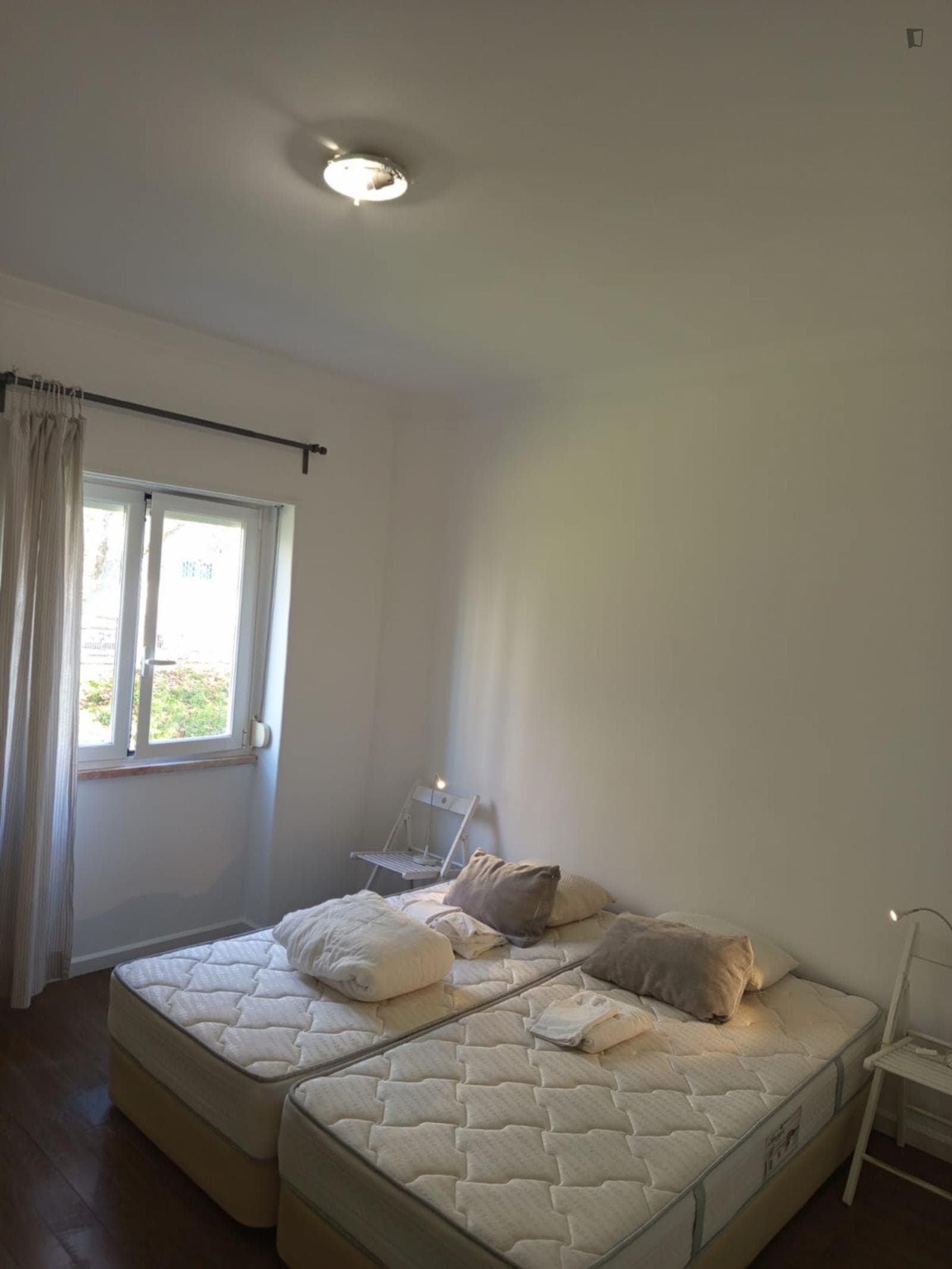 Awesome twin bedroom right next to ISG - Instituto Superior de Gestão photo 1
