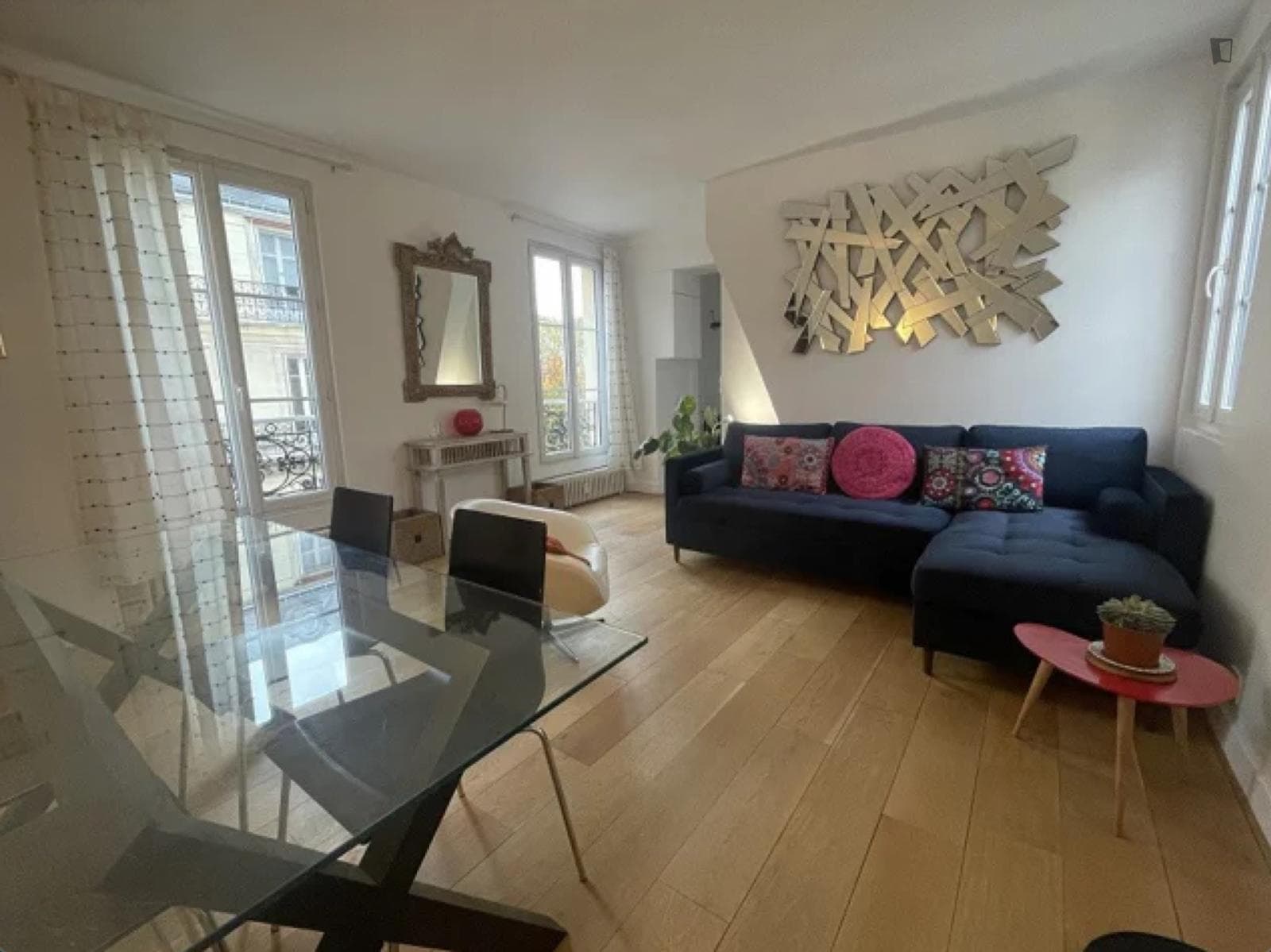 Unique 2 Bedroom Apartment close to Cardinal Lemoine Metro photo 1