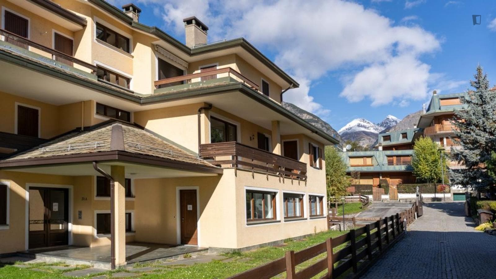 Property photo thumbnail